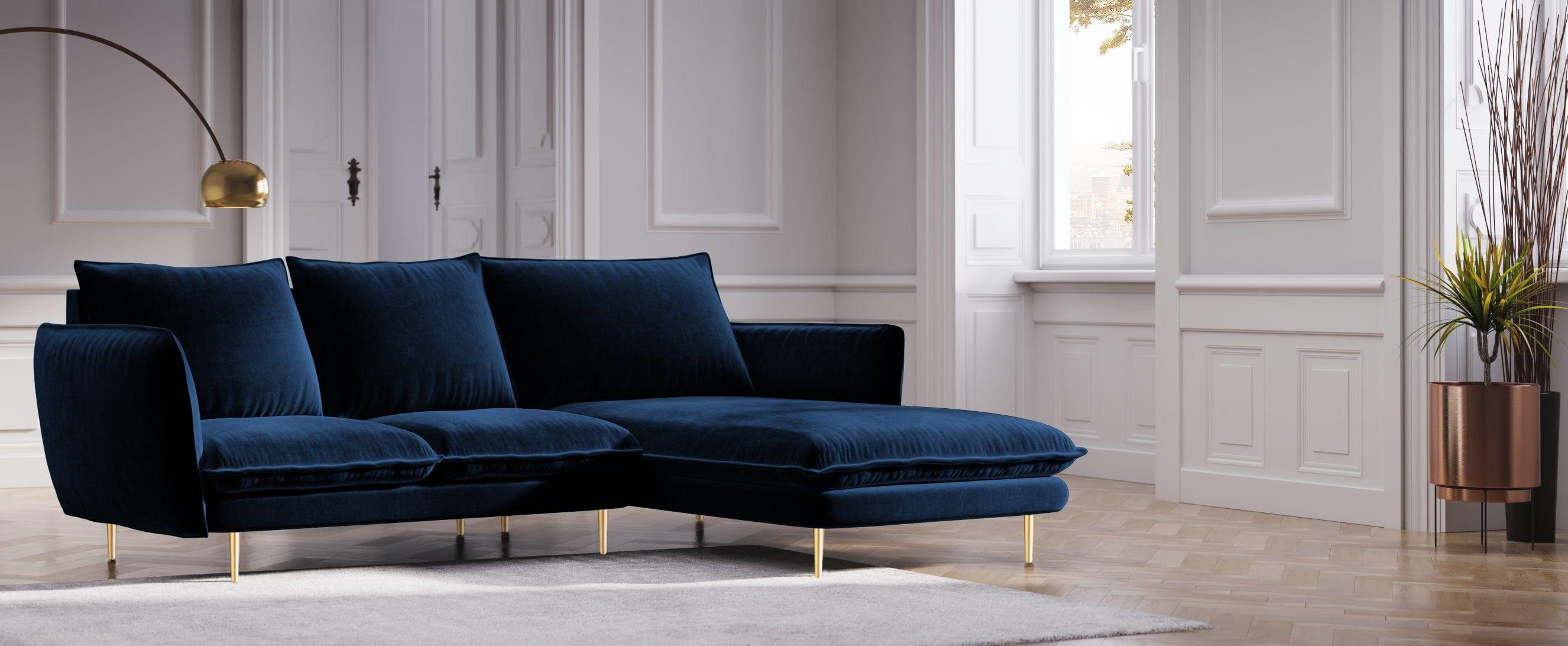 Narożnik aksamitny prawostronny VIENNA niebieski ze złotą podstawą Cosmopolitan Design Eye on Design