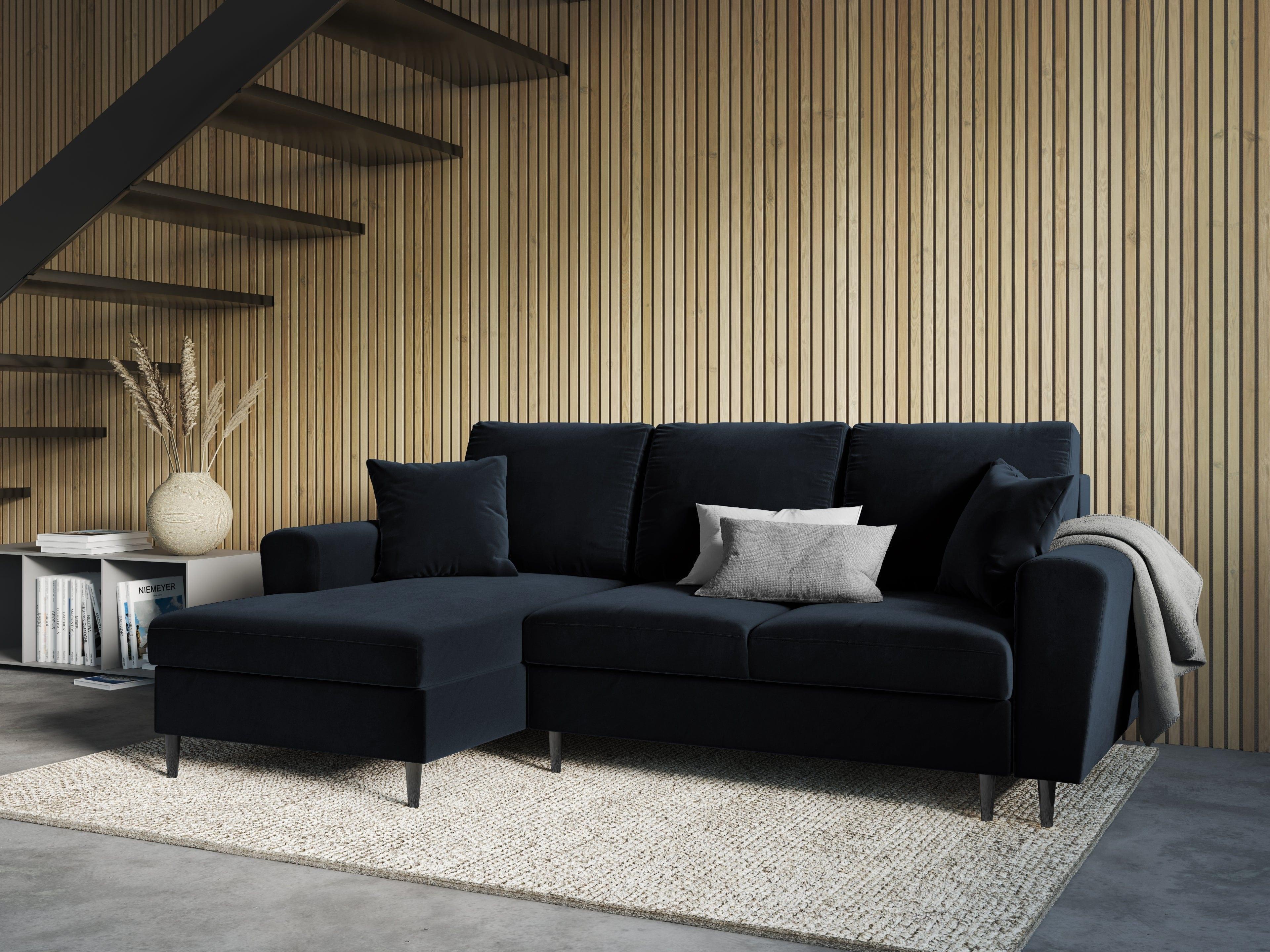 Narożnik lewostronny aksamitny z funkcją spania KYOTO ciemnoniebieski z czarną podstawą Cosmopolitan Design Eye on Design