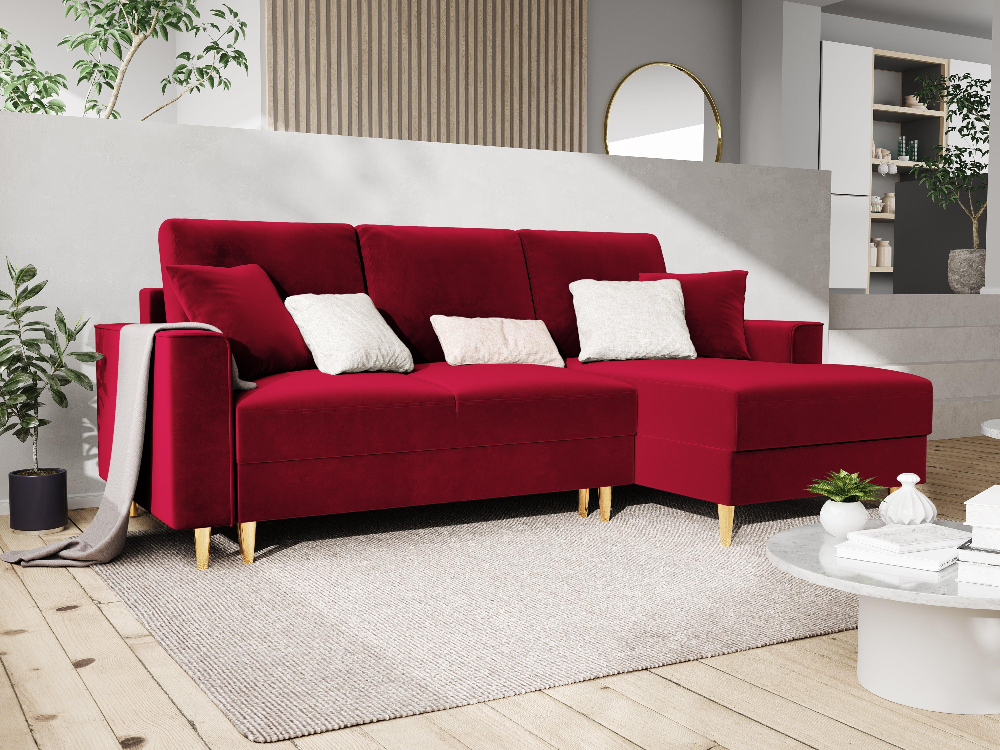 Narożnik prawostronny aksamitny z funkcją spania CARTADERA czerwony ze złotą podstawą Mazzini Sofas Eye on Design