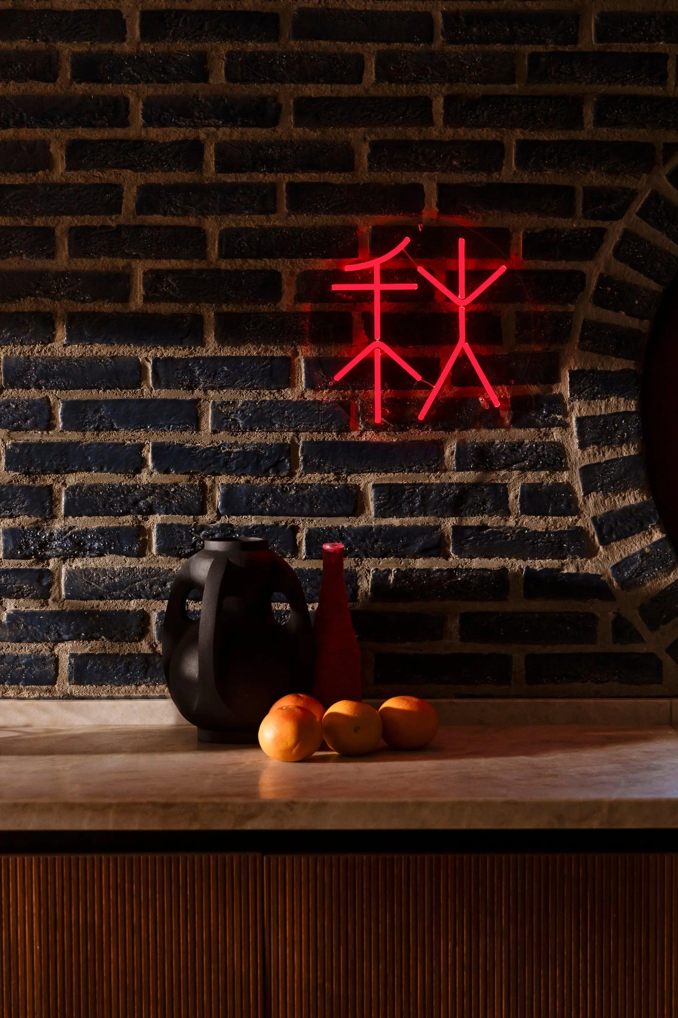 Neon ścienny SYA AUTUMN czerwony – Dutchbone