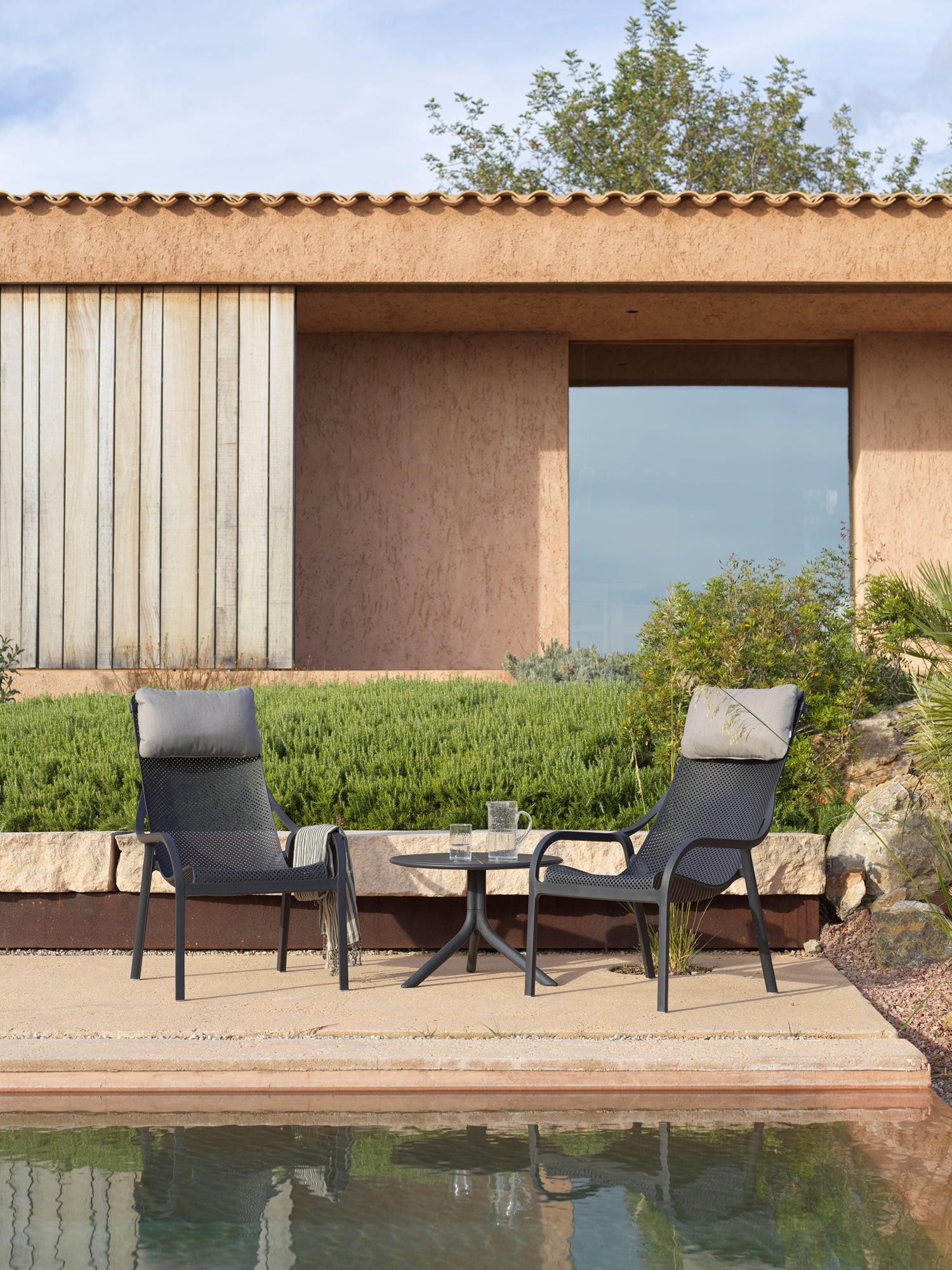 NET Outdoor Armchair White