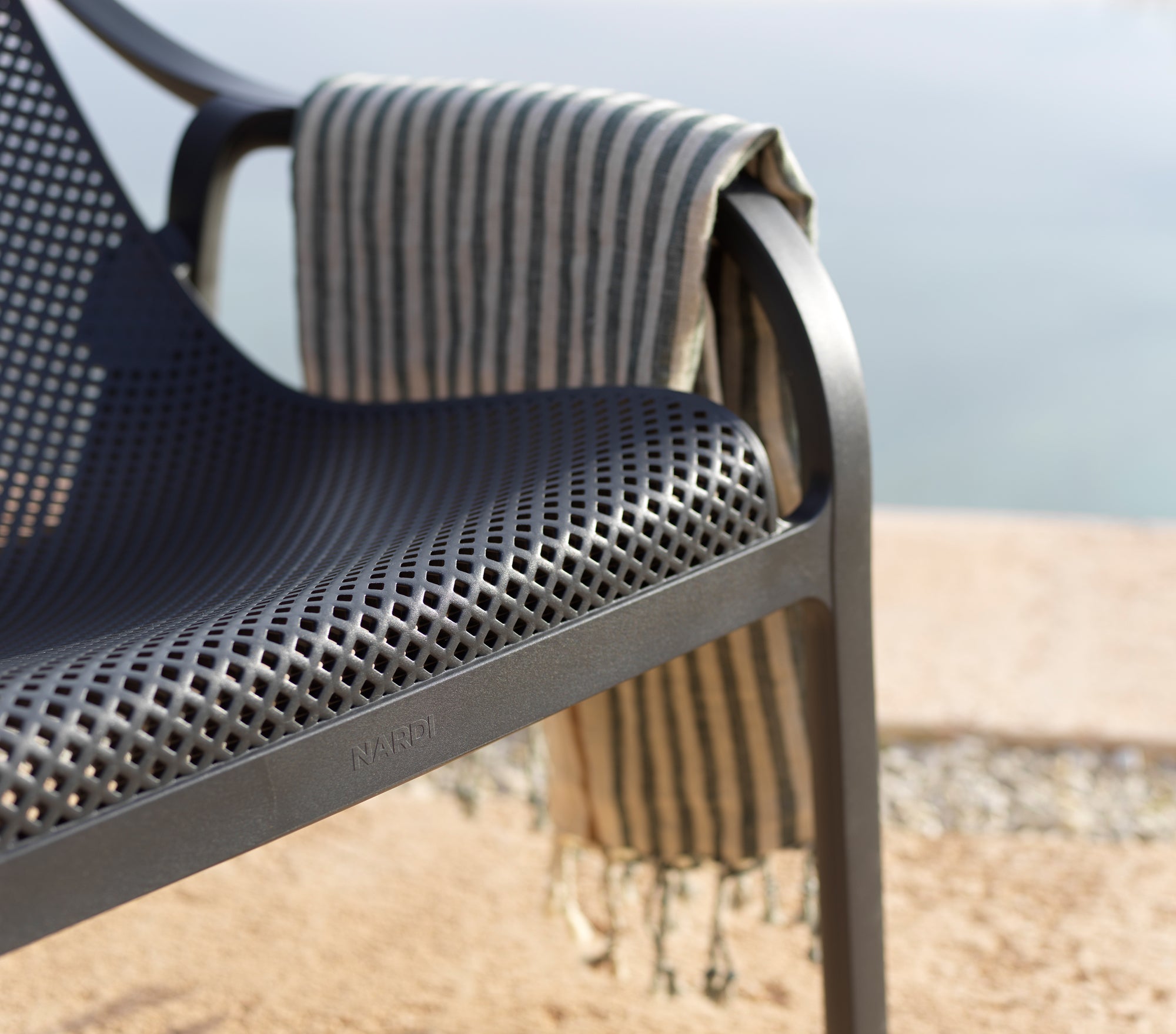 NET Outdoor Armchair White