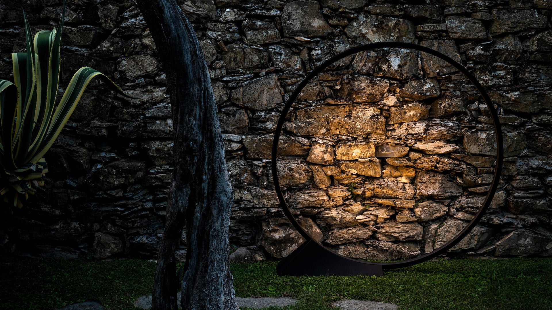 Stehlampe für den Außenbereich O schwarz