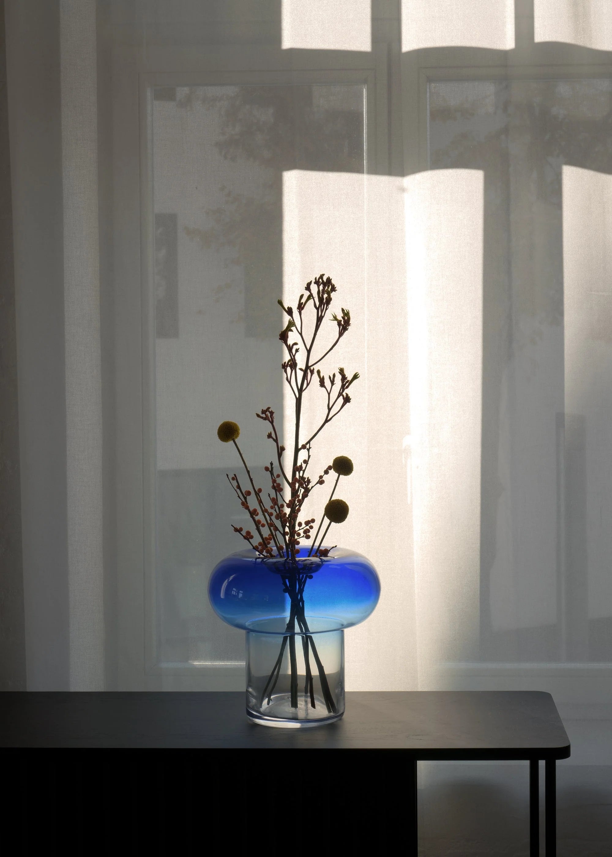 Vase ORIO blaues mundgeblasenes Glas