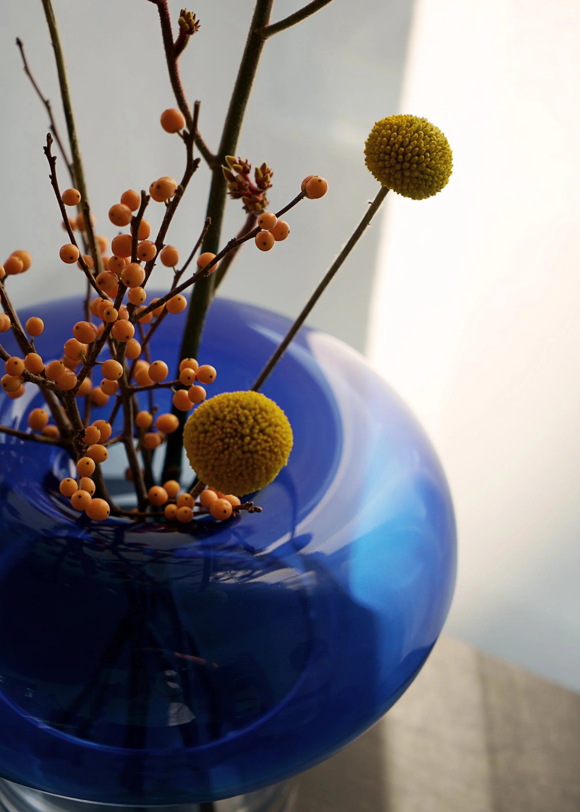 Vase ORIO blaues mundgeblasenes Glas