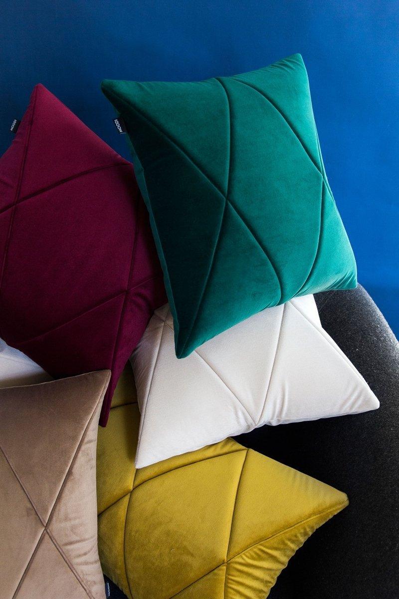 Poduszka dekoracyjna MOODI TOUCH beżowy Poduszkowcy Eye on Design