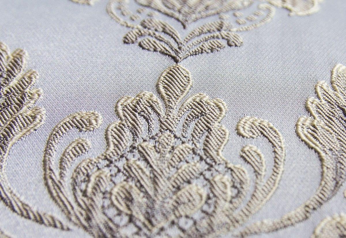 Poduszka dekoracyjna QUEEN błękitny Poduszkowcy Eye on Design