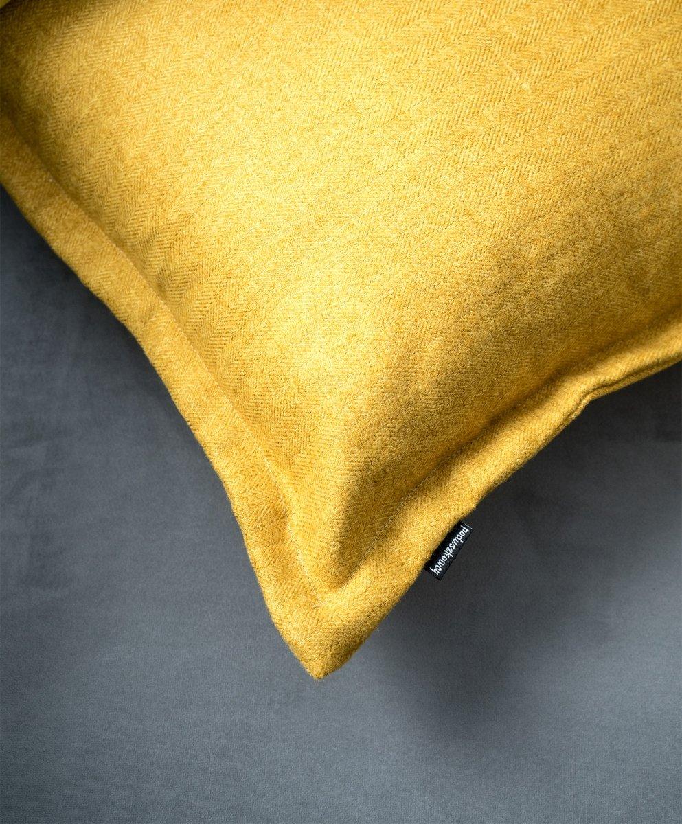 Poduszka dekoracyjna TWEED żółty Poduszkowcy Eye on Design