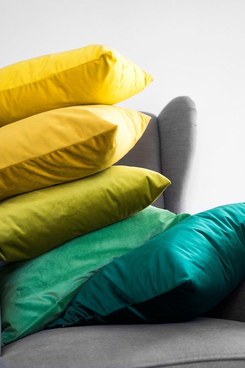 Poduszka dekoracyjna VELVET żółty Poduszkowcy Eye on Design