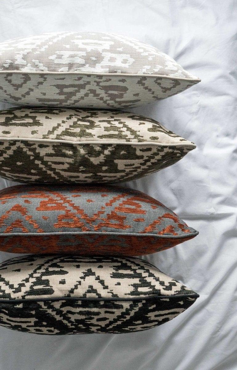 Poduszka dwustronna INDI zielony Poduszkowcy Eye on Design