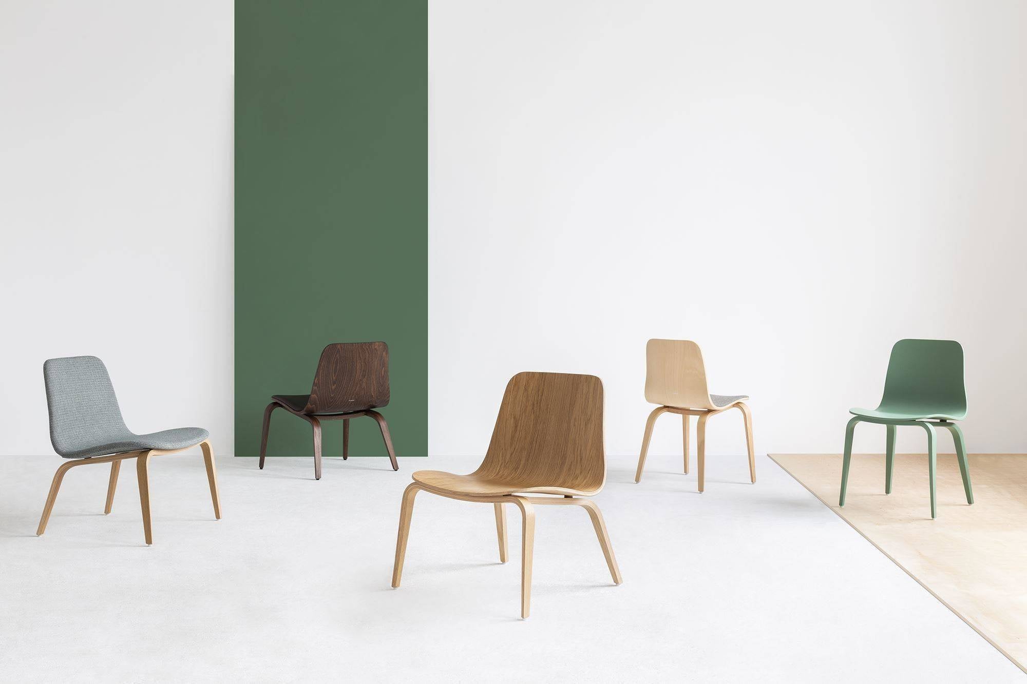 HIPS AM-1802/4 chair with an upholstered seat