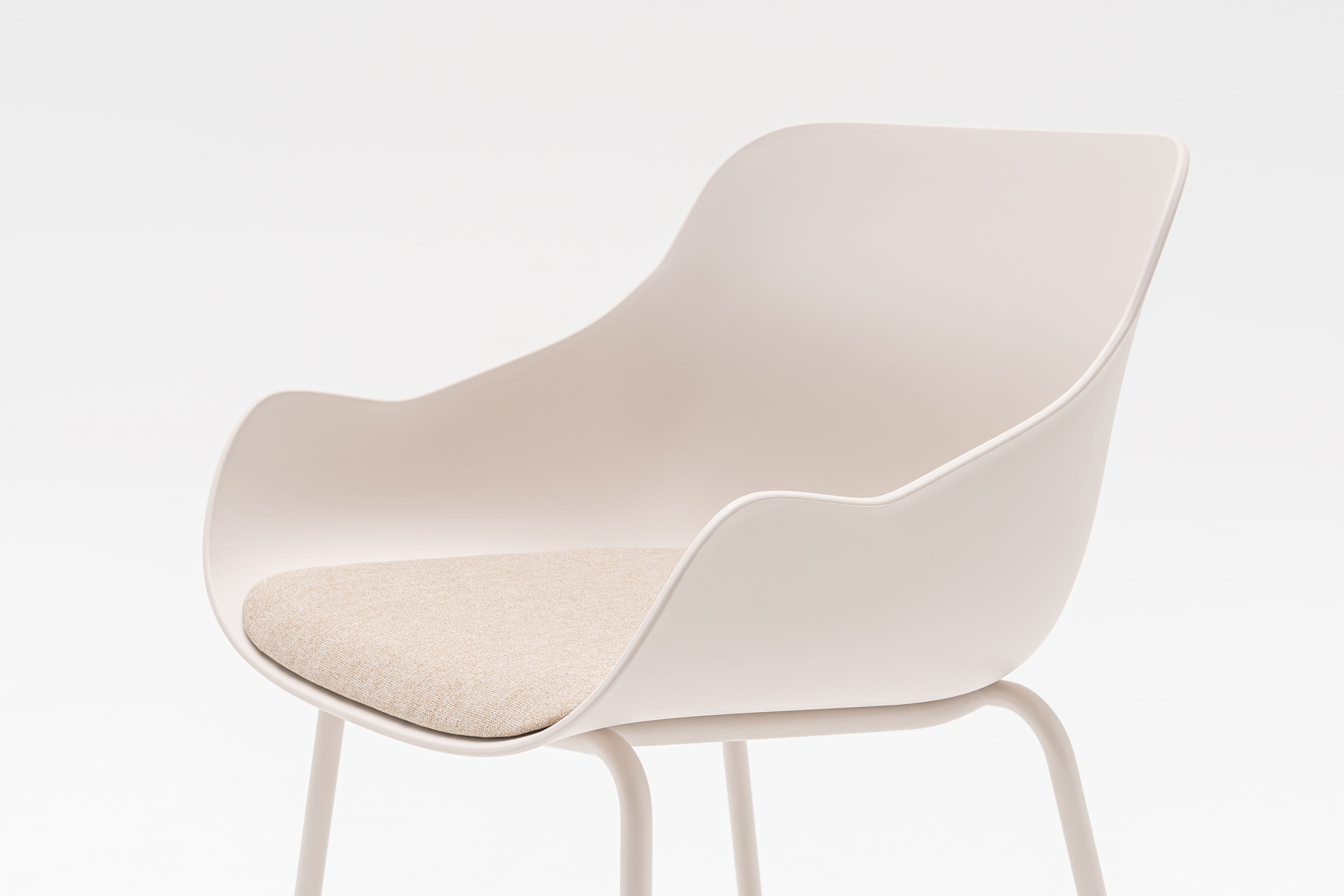 Baltic remix chair metal base