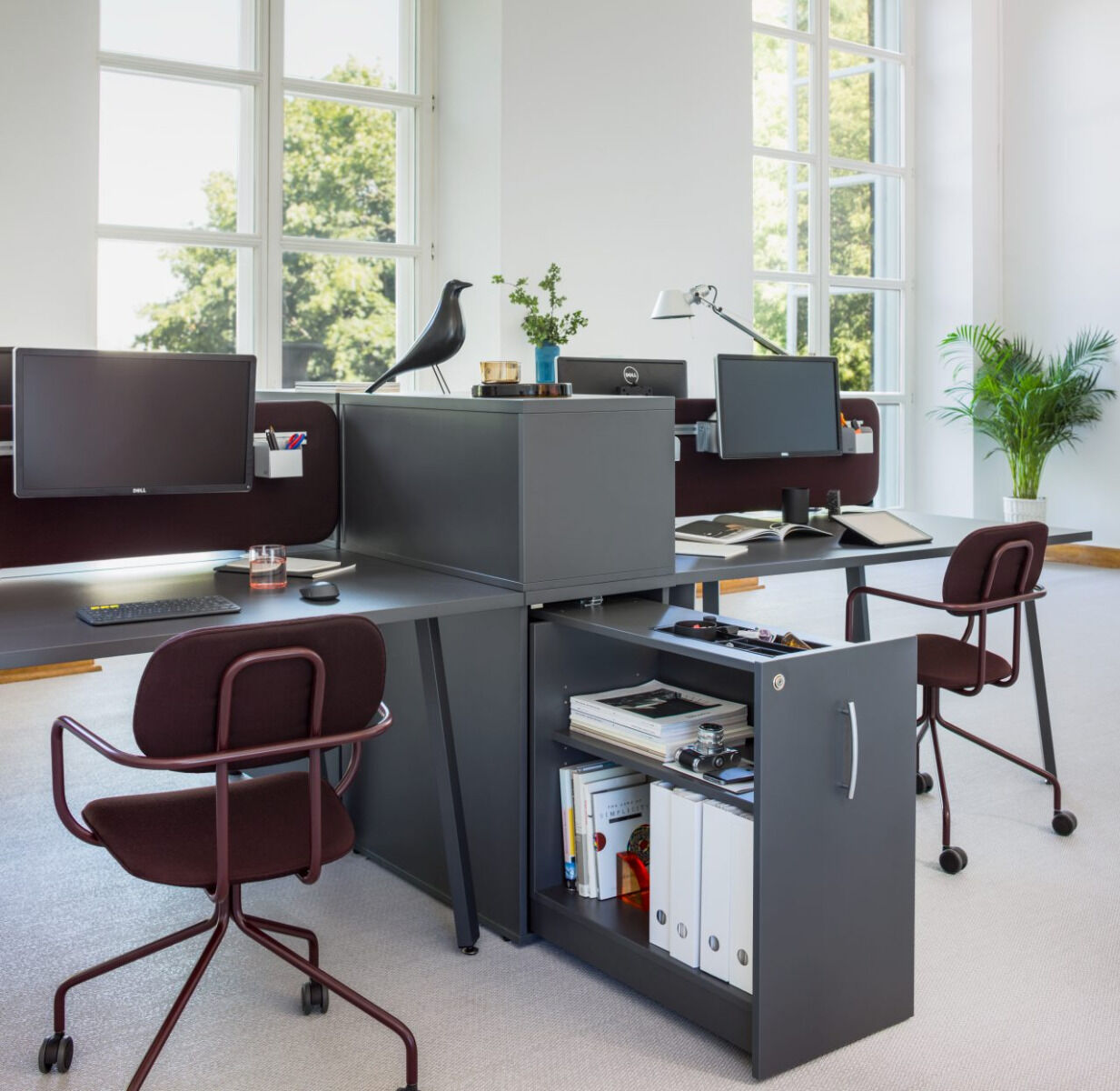 Krzesło biurowe NEW SCHOOL tapicerowane – .mdd