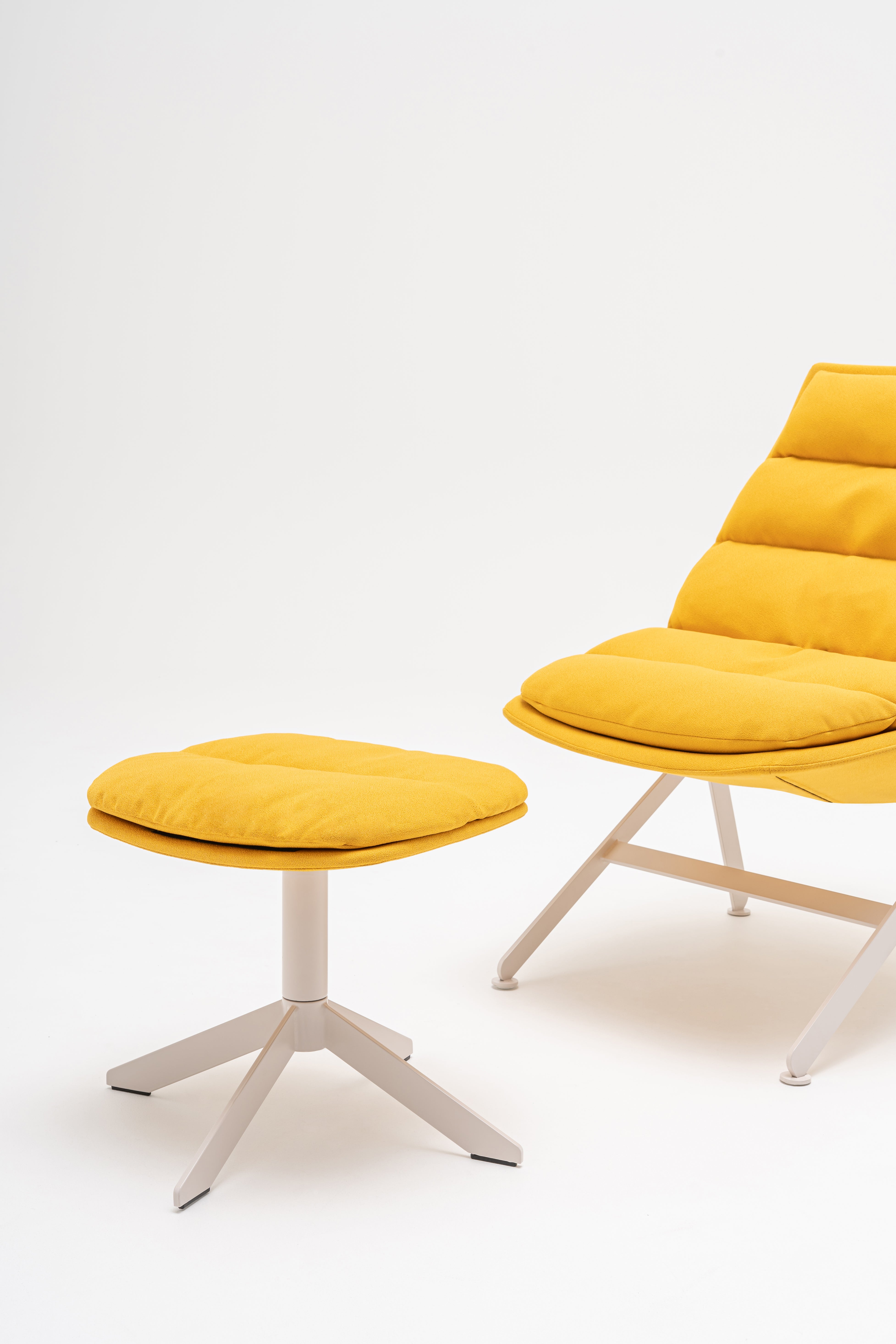 Fat frank footrest upholstered