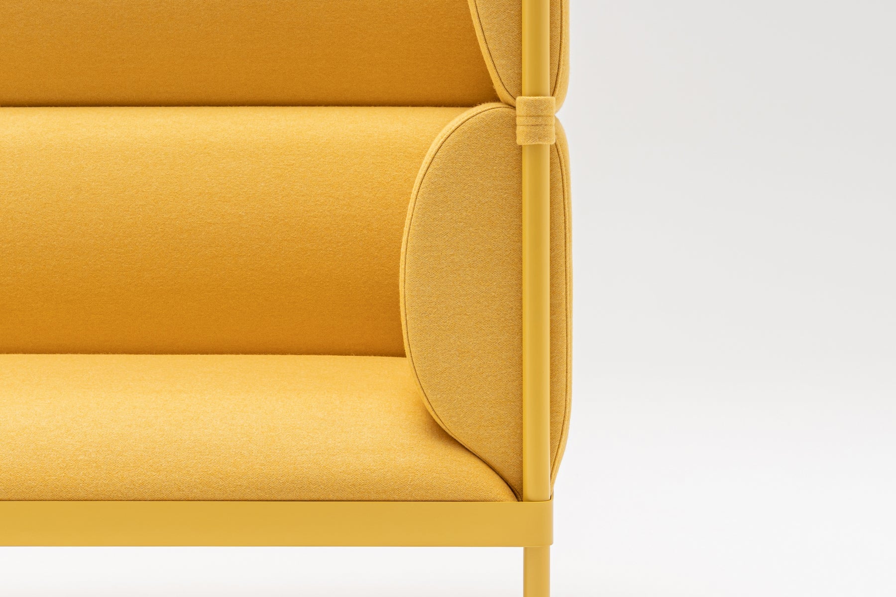 3-Sitzer-Hochpersonen-Polstersofa