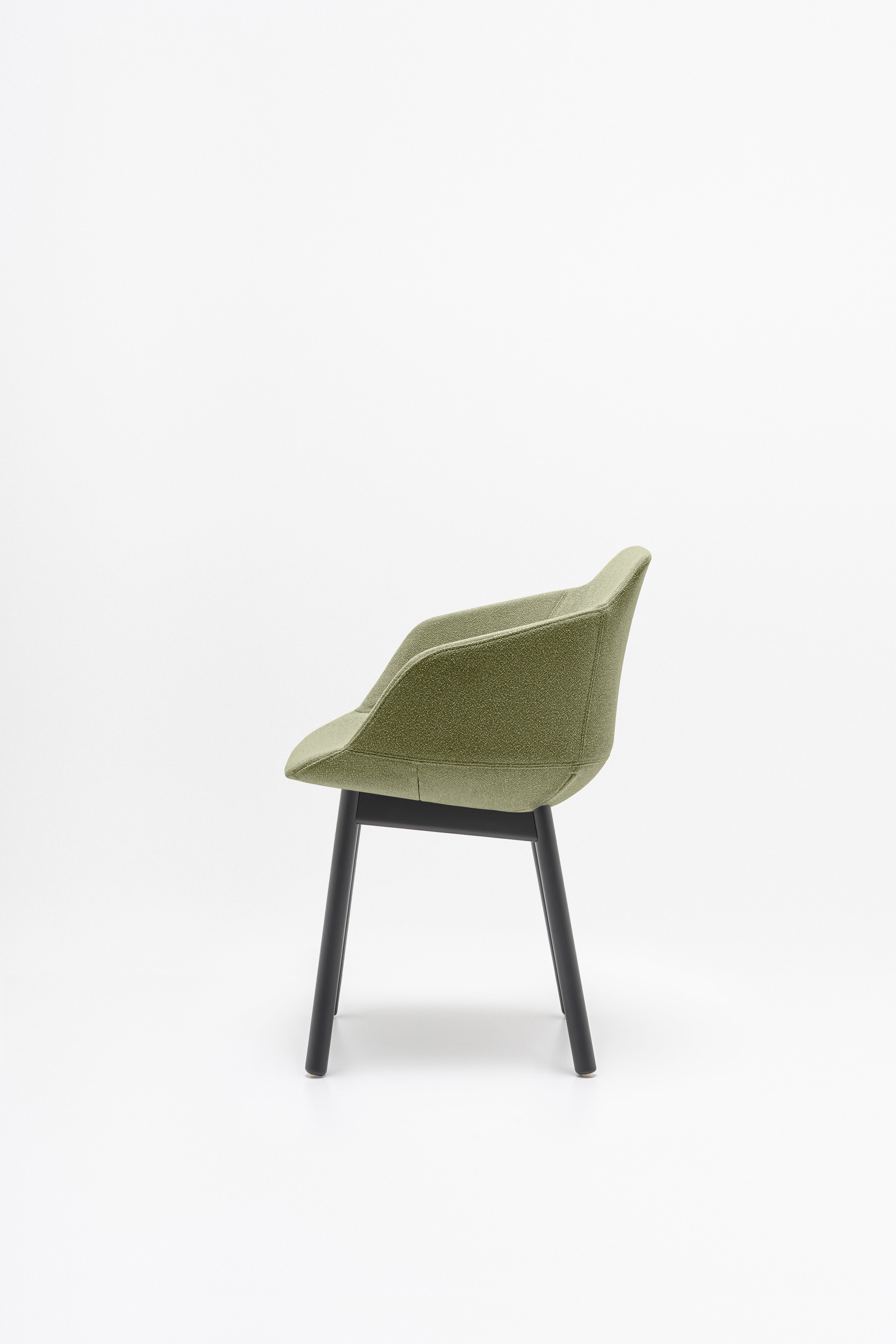 Chair Ultra Wooden base