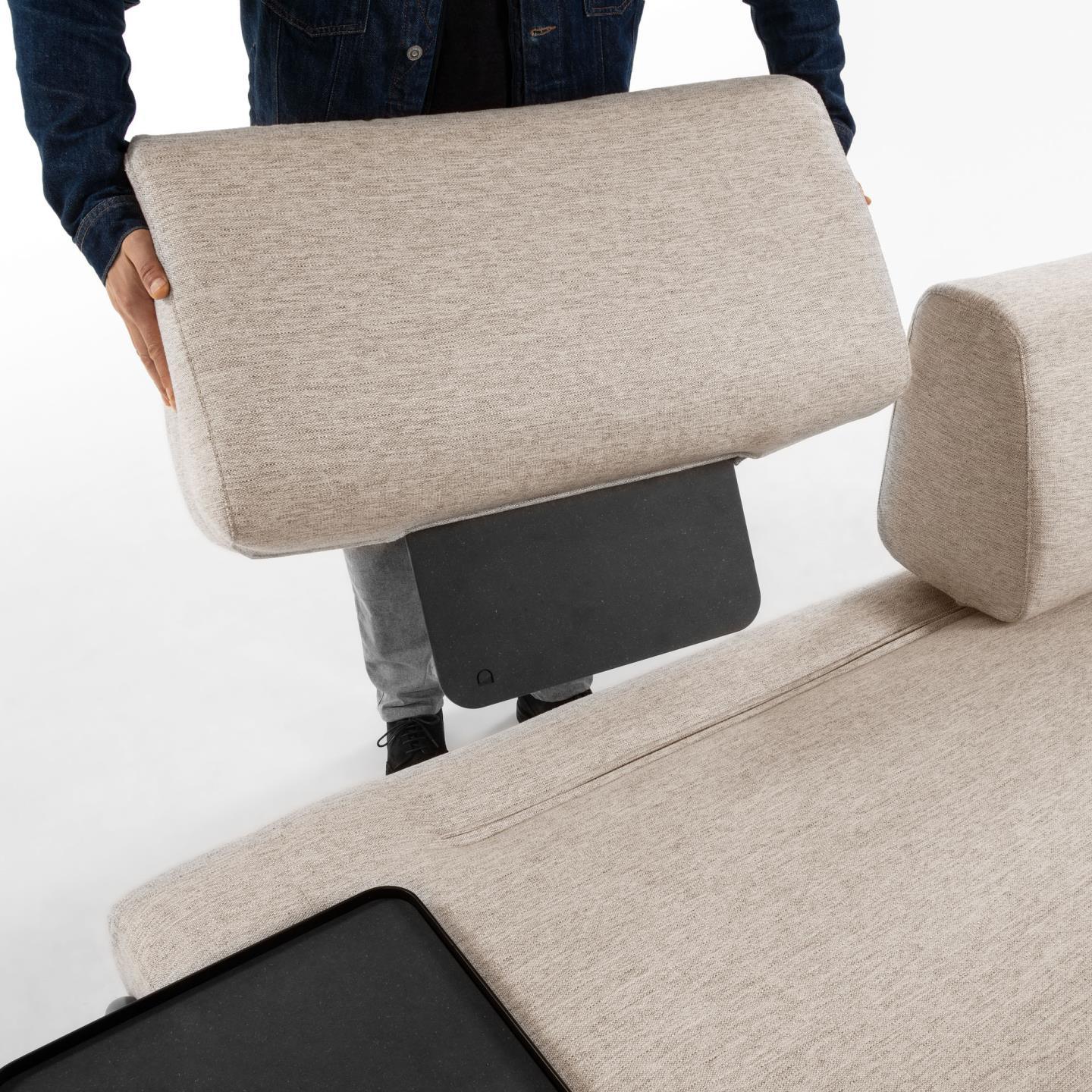 Sofa 3-osobowa z podłokietnikami COMPO beżowy La Forma Eye on Design