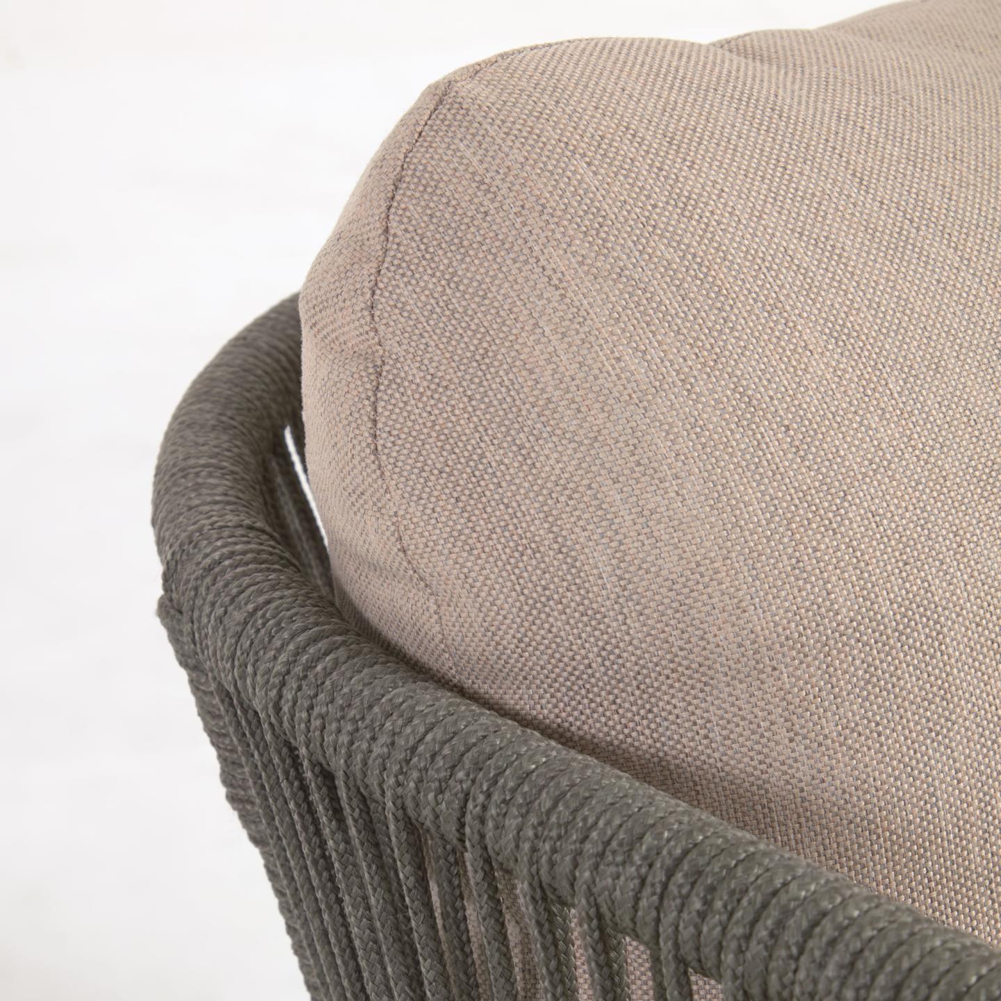 Sofa 3-osobowa zewnętrzna CATALINA zielony z wykończeniem z litego drewna La Forma Eye on Design