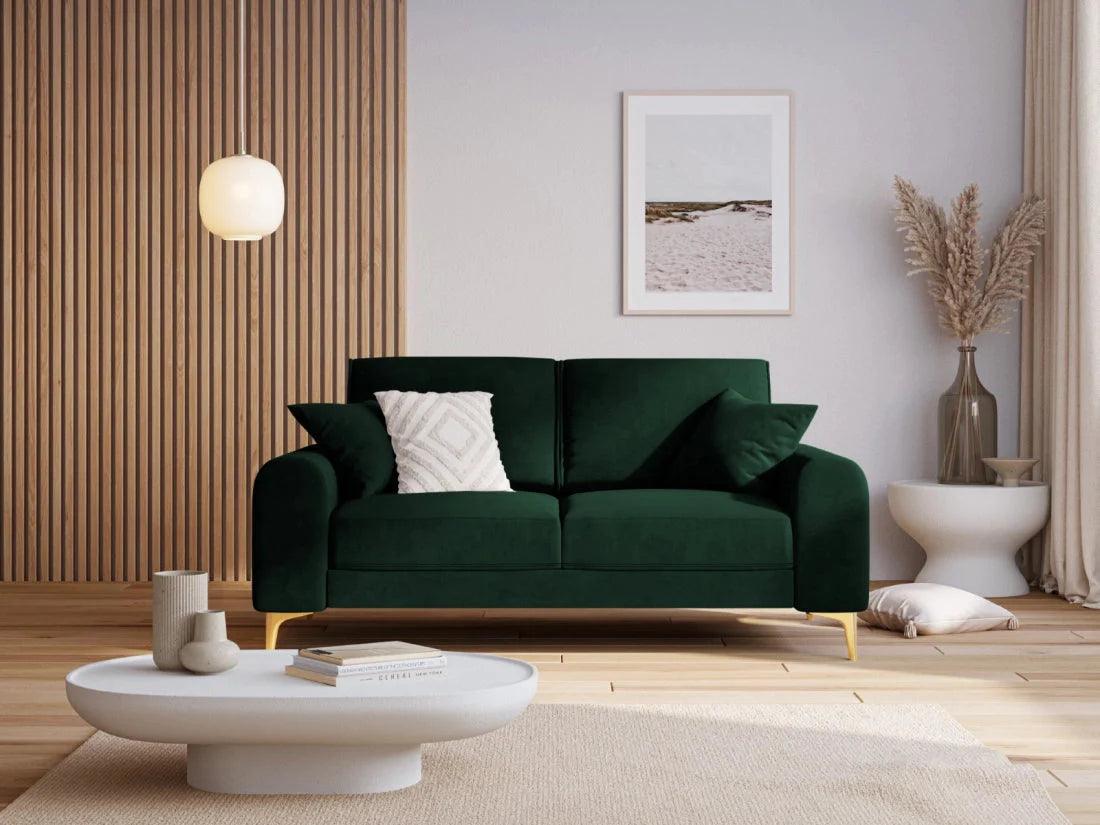 Sofa aksamitna 2-osobowa MADARA butelkowa zieleń ze złotą podstawą Mazzini Sofas Eye on Design