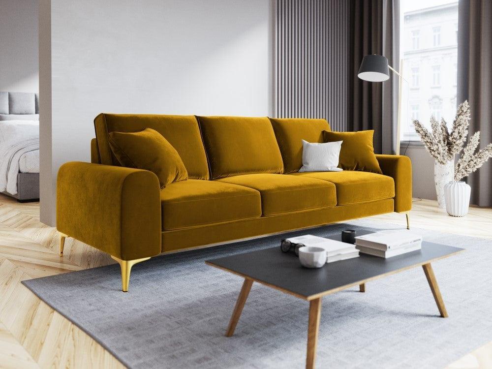 Sofa aksamitna 4-osobowa MADARA musztardowy ze złotą podstawą Mazzini Sofas Eye on Design