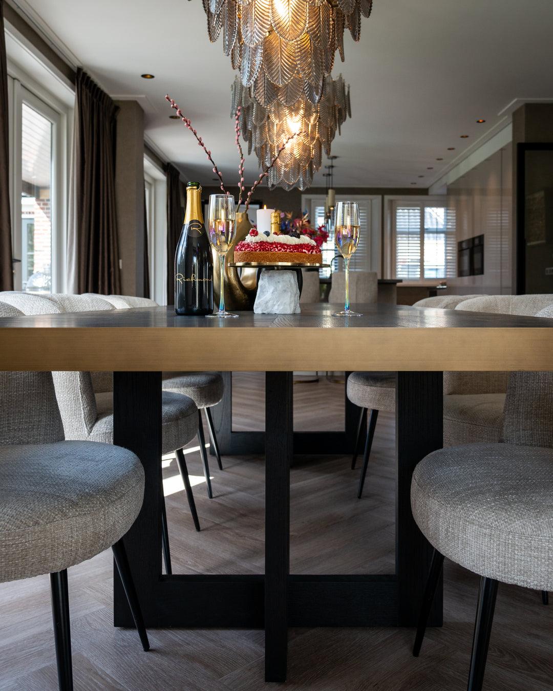 Stół prostokątny CAMBON fornir dębowy ze złotym Richmond Interiors Eye on Design