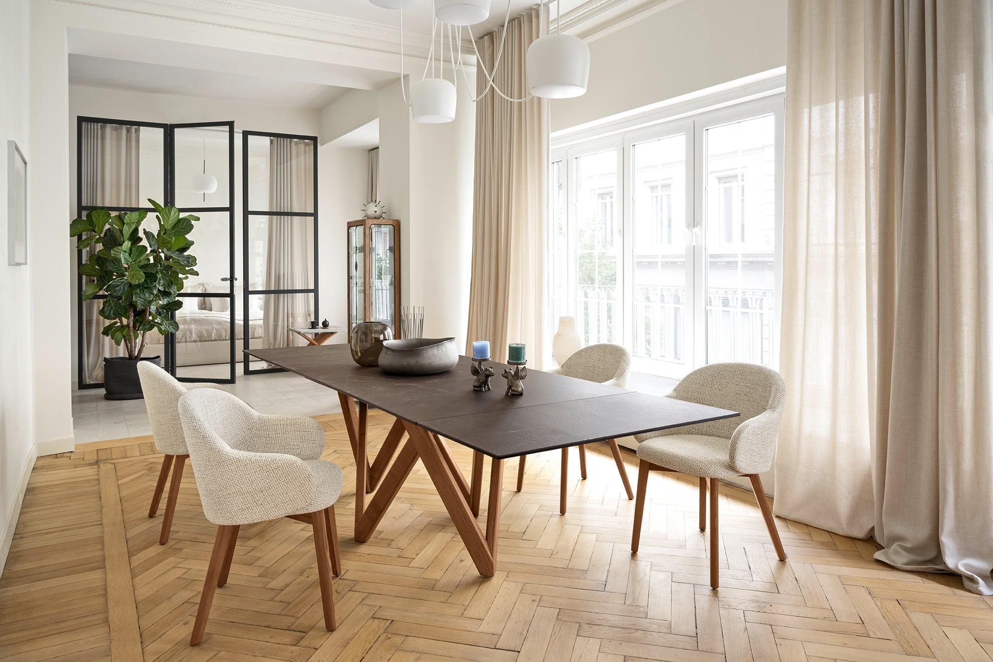 Stół prostokątny CARTESIO antracytowy marmur z drewnianą podstawą Calligaris Eye on Design