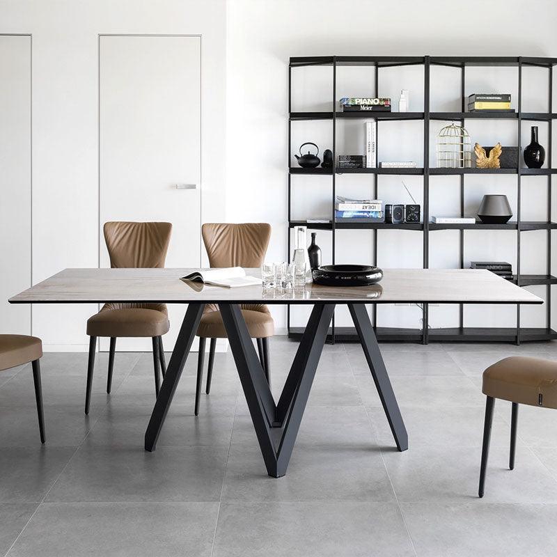 Stół prostokątny CARTESIO czarny marmur z metalową podstawą Calligaris Eye on Design
