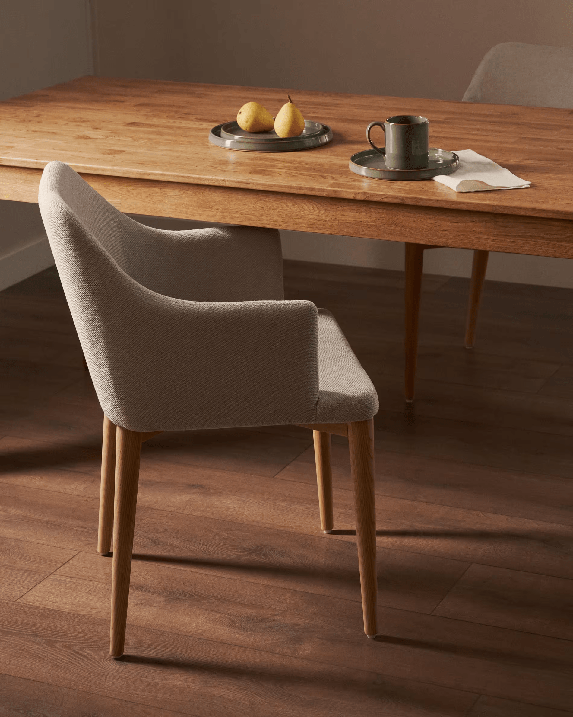 Stół rozkładany ISBEL lite drewno dębowe La Forma Eye on Design