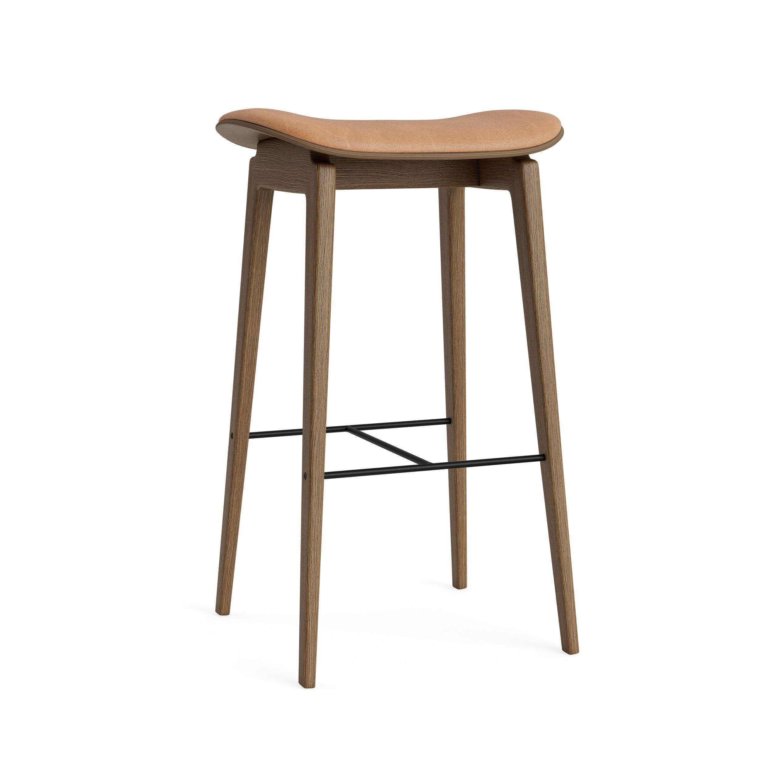 Stołek barowy NY11 dębowy NORR11 Eye on Design