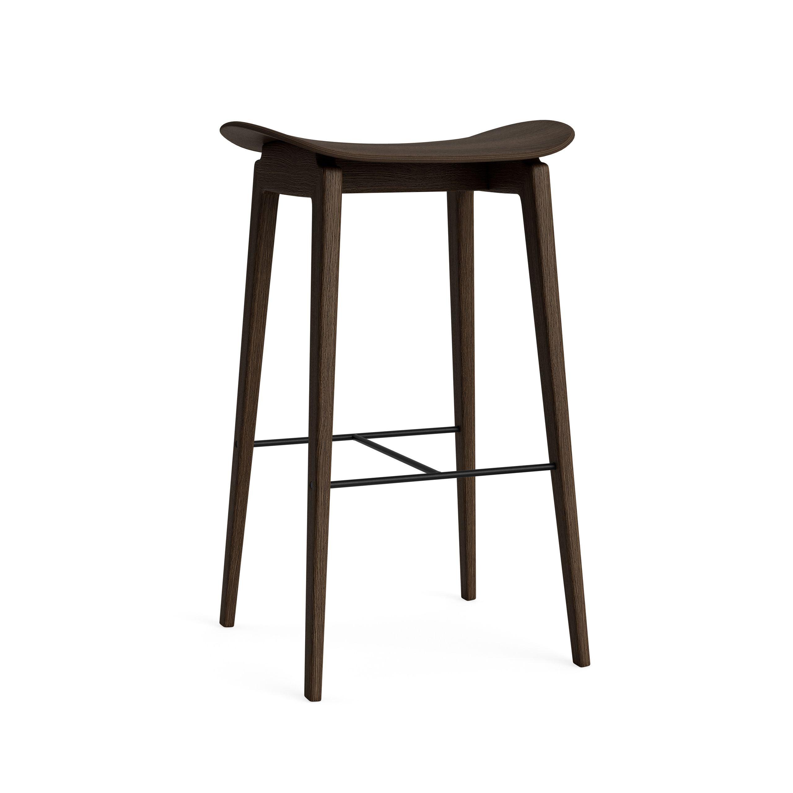 Stołek barowy NY11 dębowy NORR11 Eye on Design