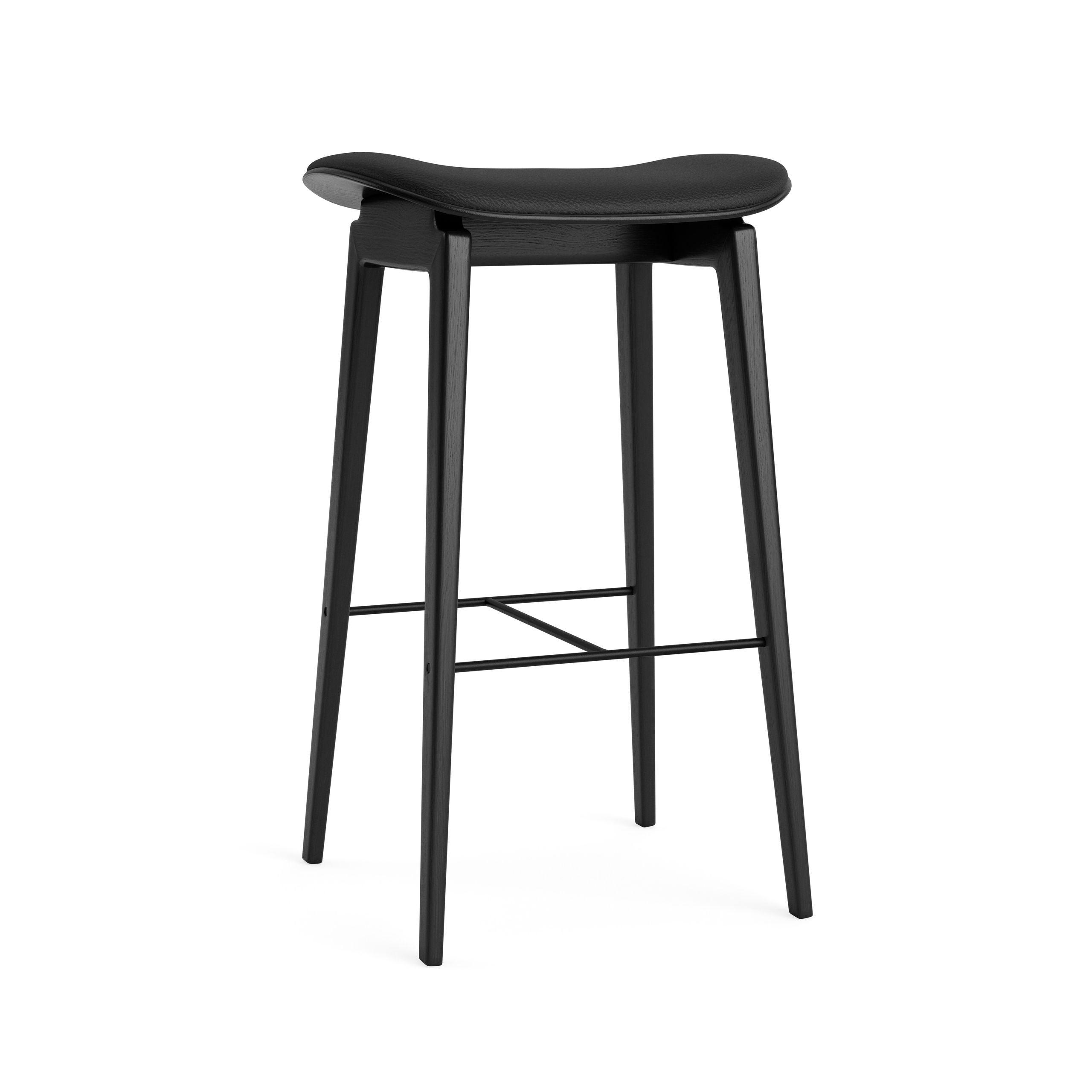 Stołek barowy NY11 dębowy NORR11 Eye on Design
