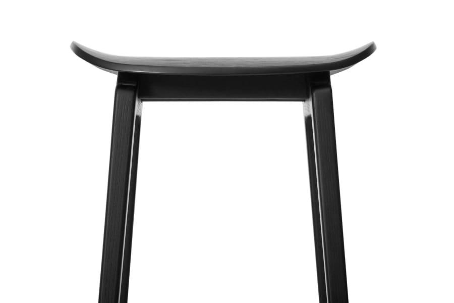 Stołek barowy NY11 dębowy NORR11 Eye on Design