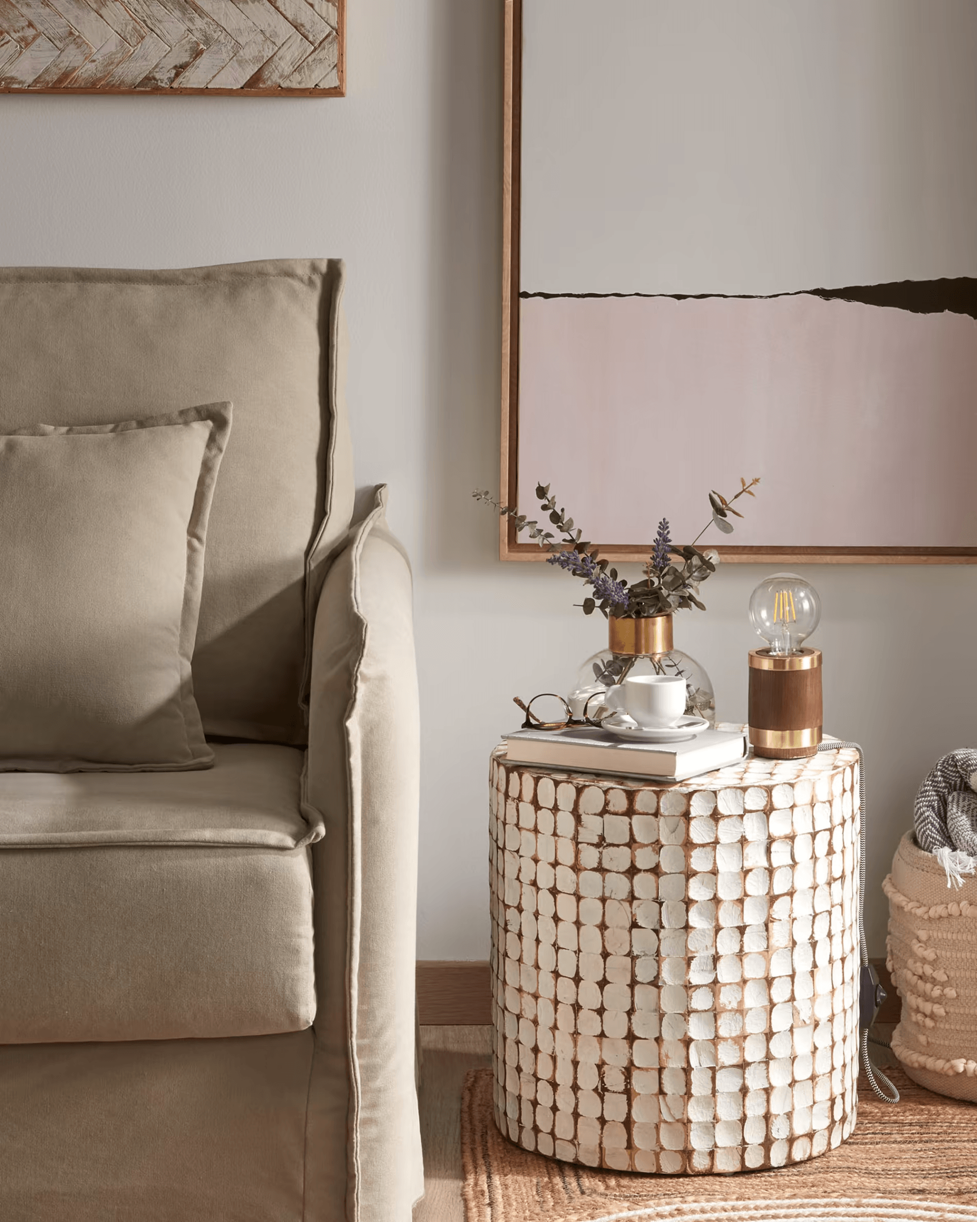 Stolik boczny NECOCO białe drewno mango La Forma Eye on Design