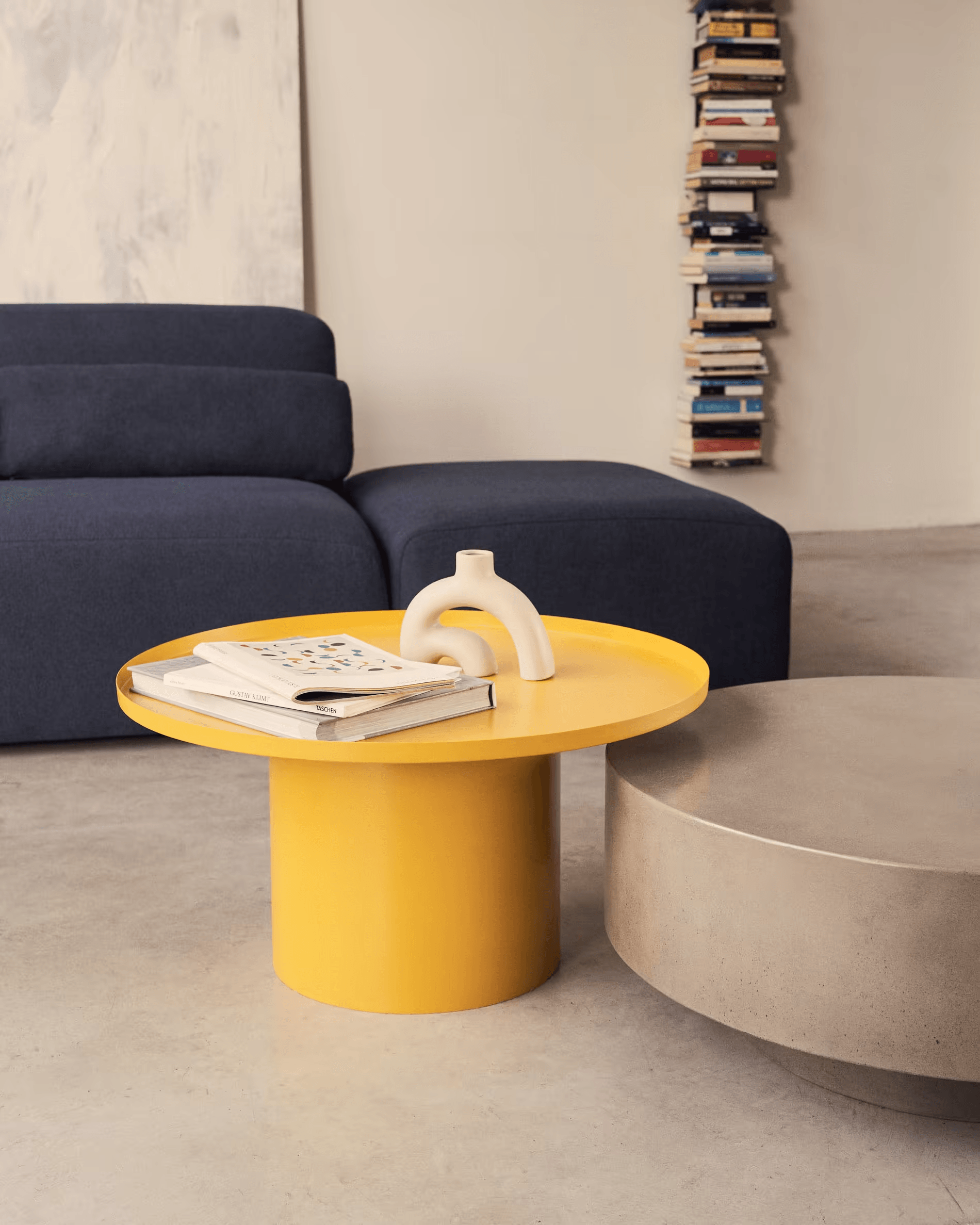 Stolik kawowy FLEKSA musztardowy La Forma Eye on Design