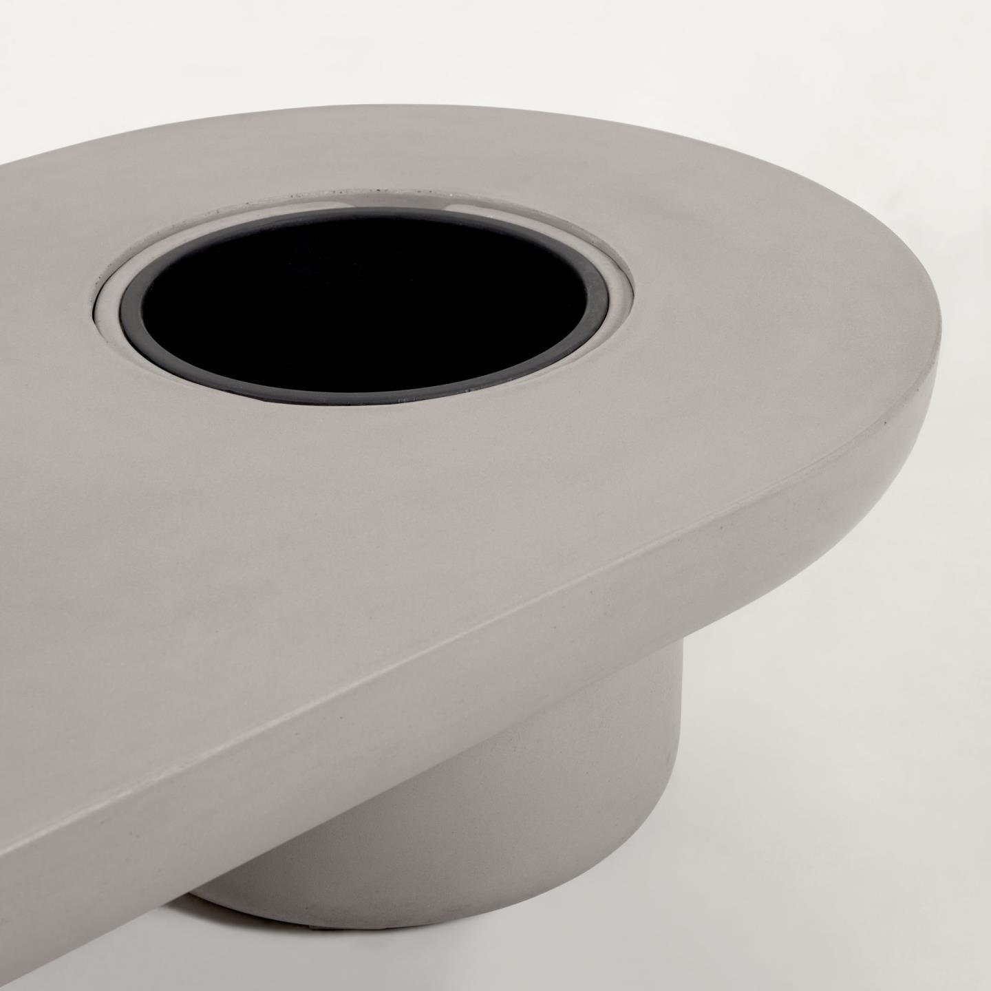 Stolik kawowy z cementu TAIMI szary La Forma Eye on Design