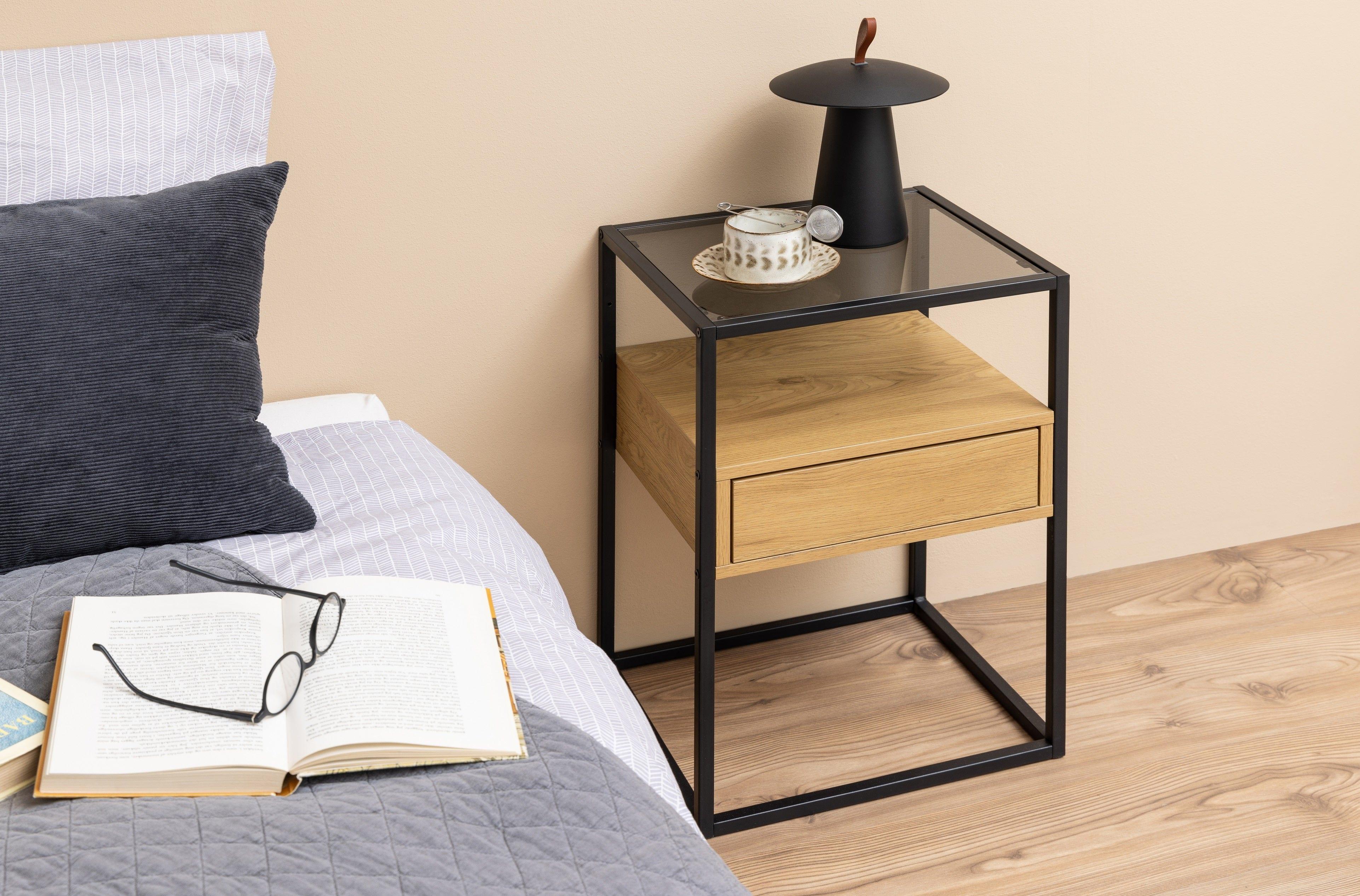 Stolik nocny RANDOLF drewniany Actona Eye on Design