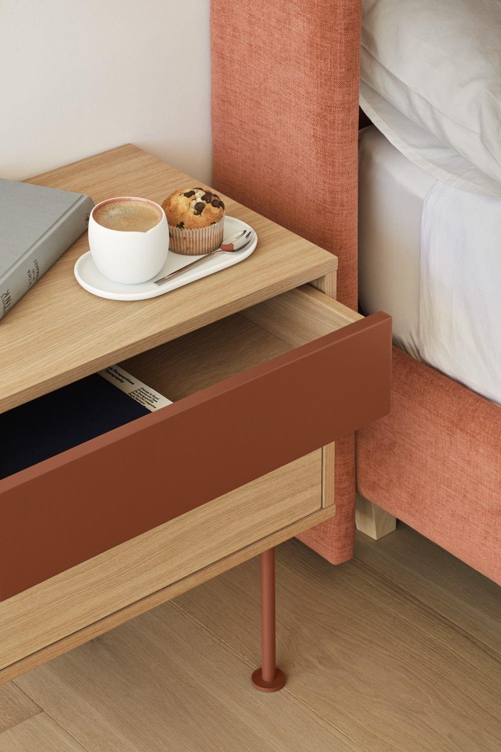 Stolik nocny YOKO czerwony Teulat Eye on Design