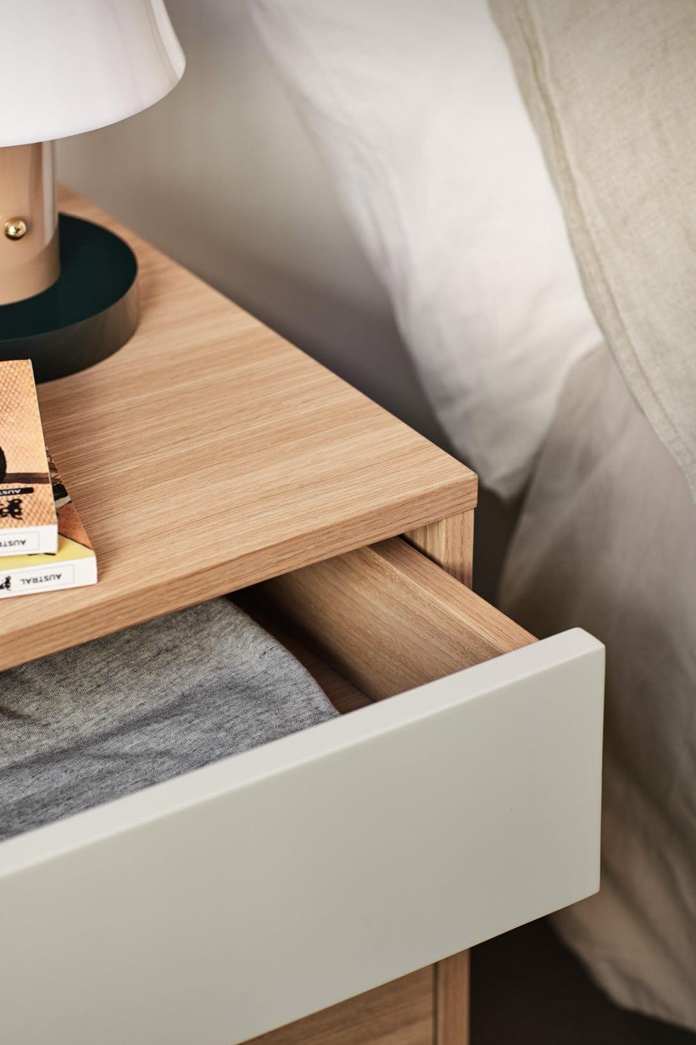 Stolik nocny YOKO kremowy Teulat Eye on Design