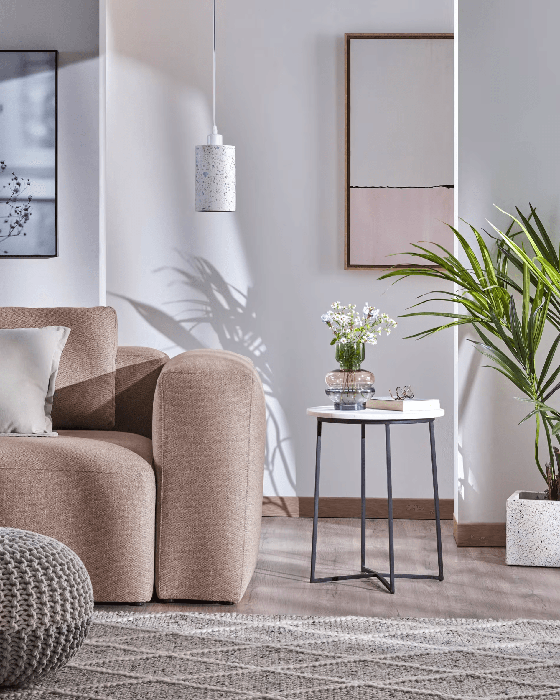 Stolik pomocniczy BRYSON biały marmur La Forma Eye on Design