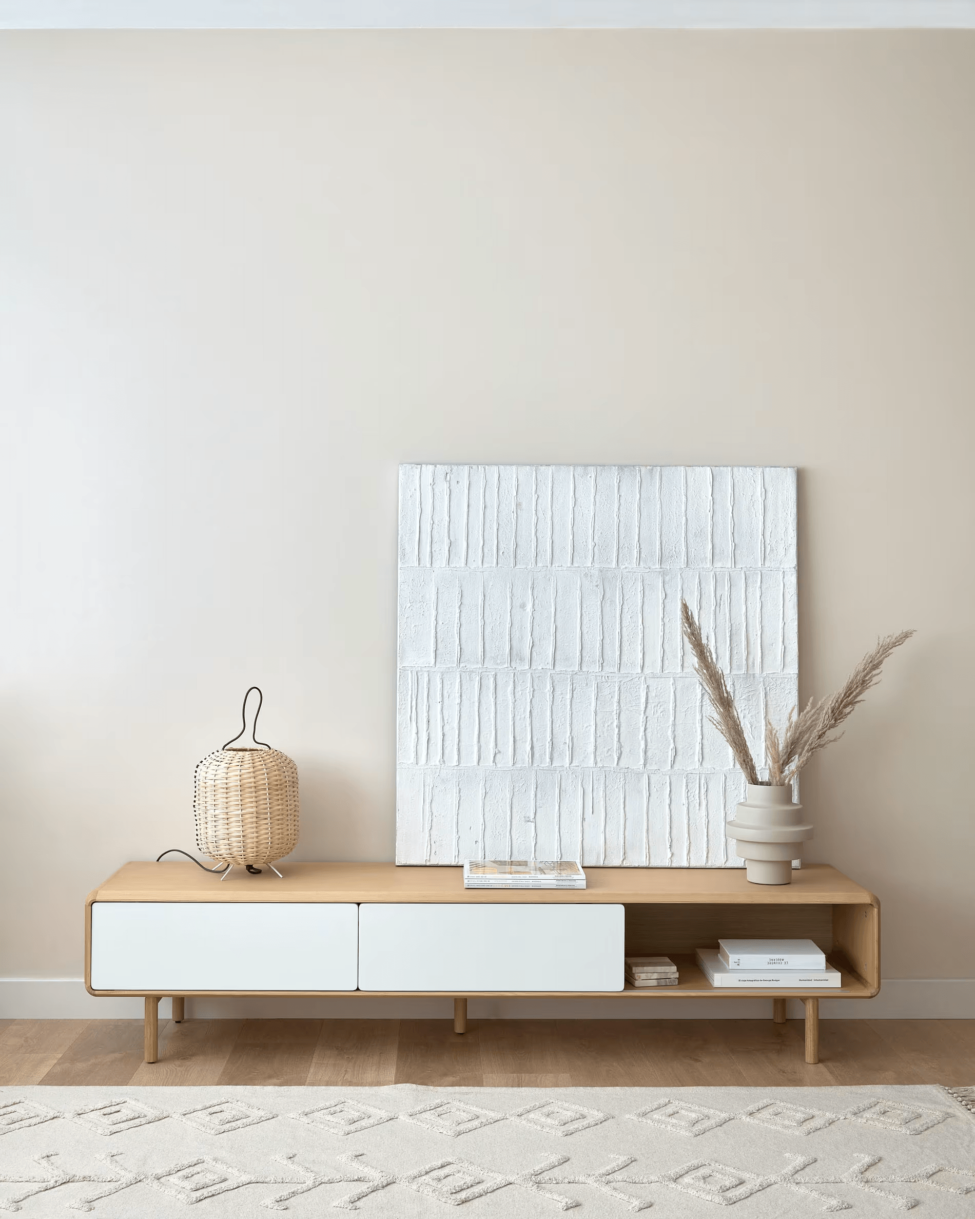 Szafka RTV ANIELLE lite drewno jesionowe La Forma Eye on Design