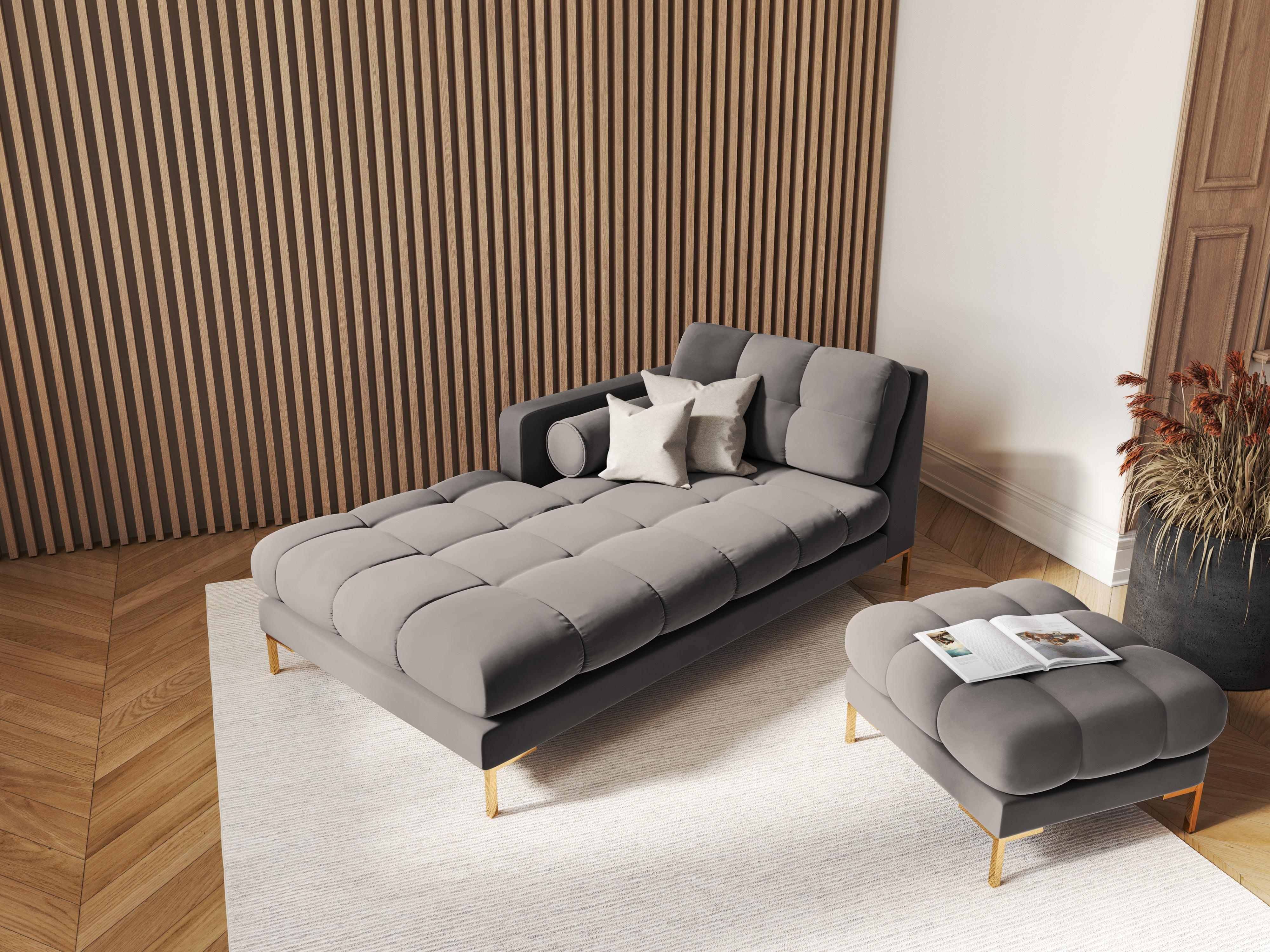 Szezlong aksamitny lewostronny BALI jasnoszary ze złotą podstawą Cosmopolitan Design Eye on Design