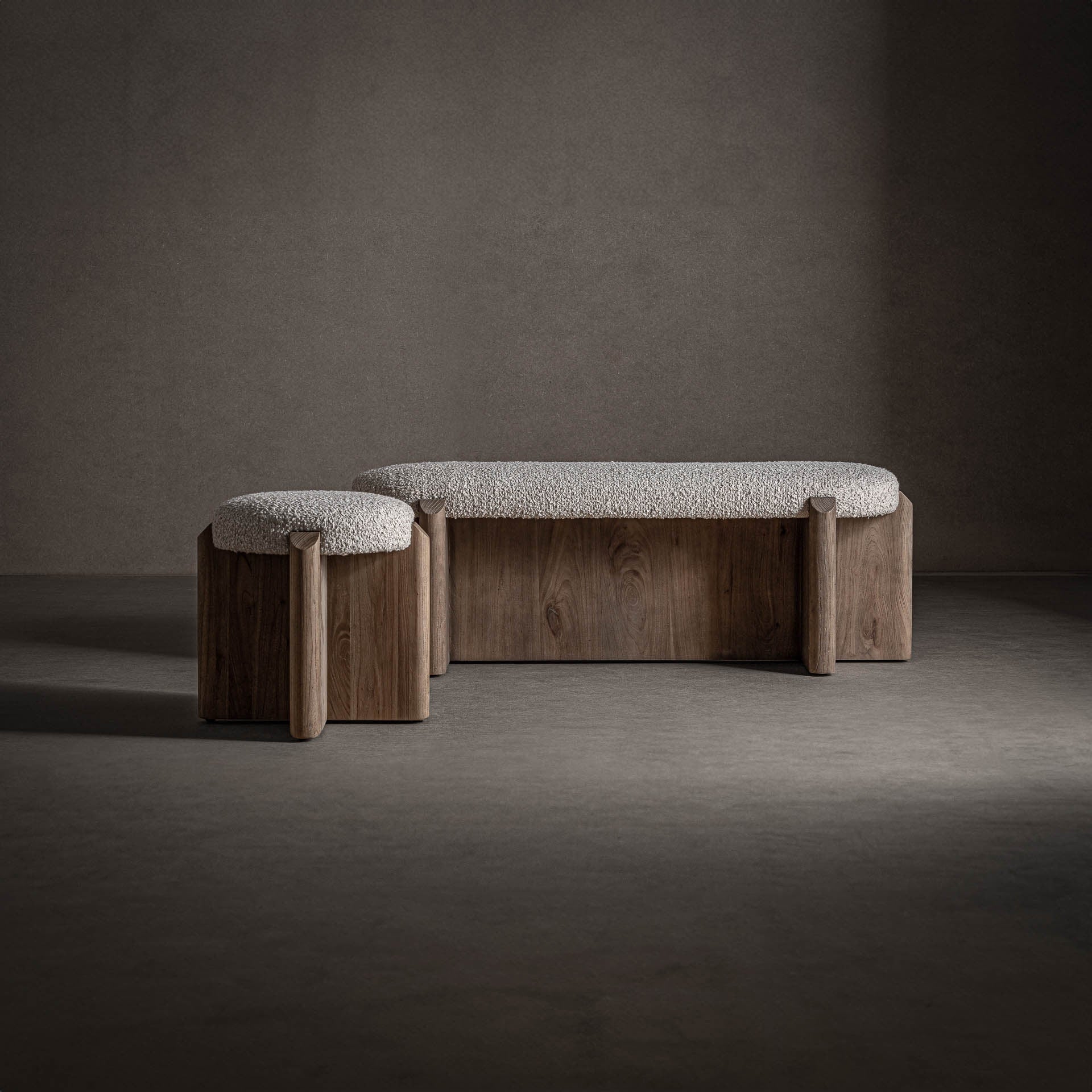 Hocker JACQUARD aus Weidenholz mit beigem Sitzkissen