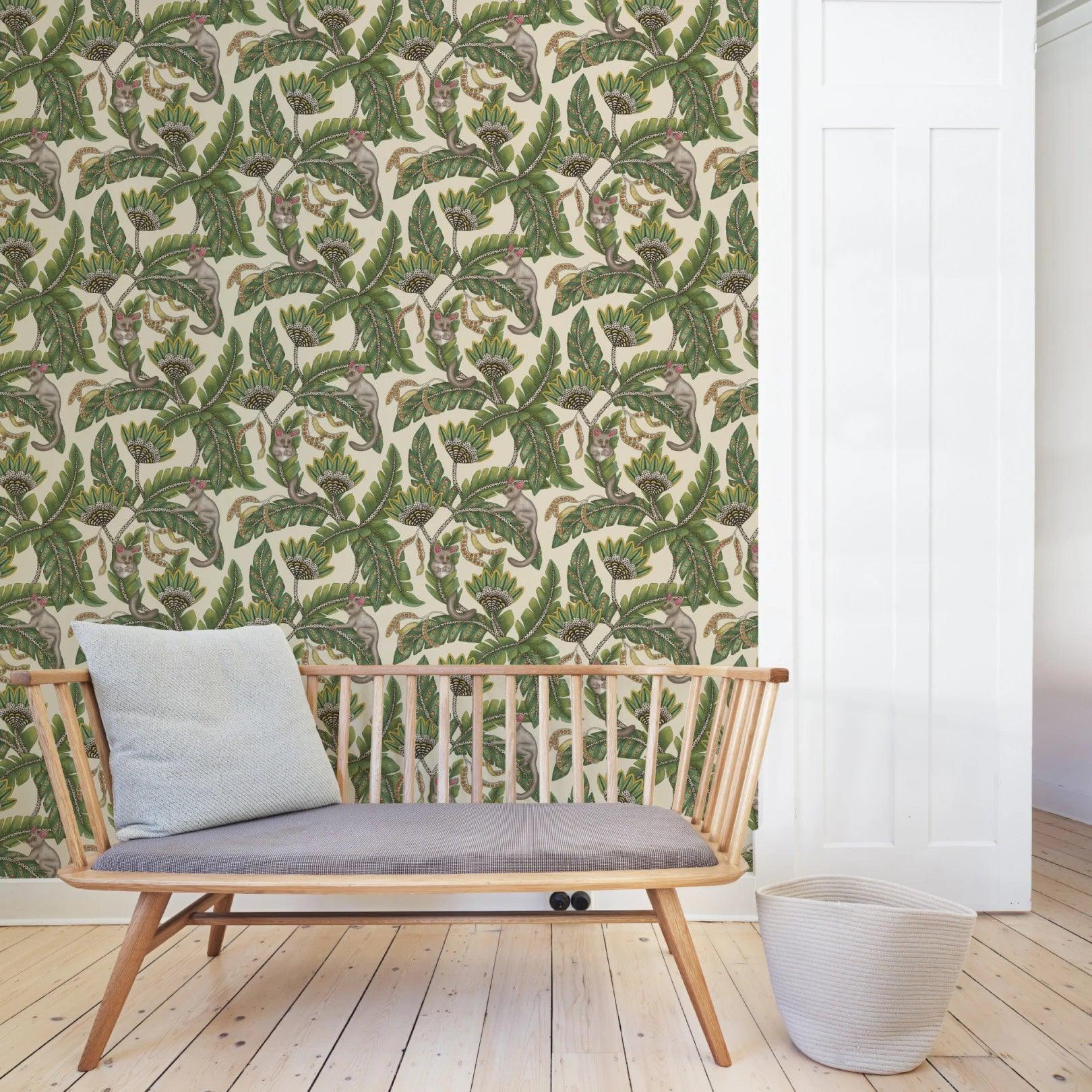 Tapeta ARDMORE JABULA - Bush Baby oliwkowy na kremowym Cole & Son Eye on Design