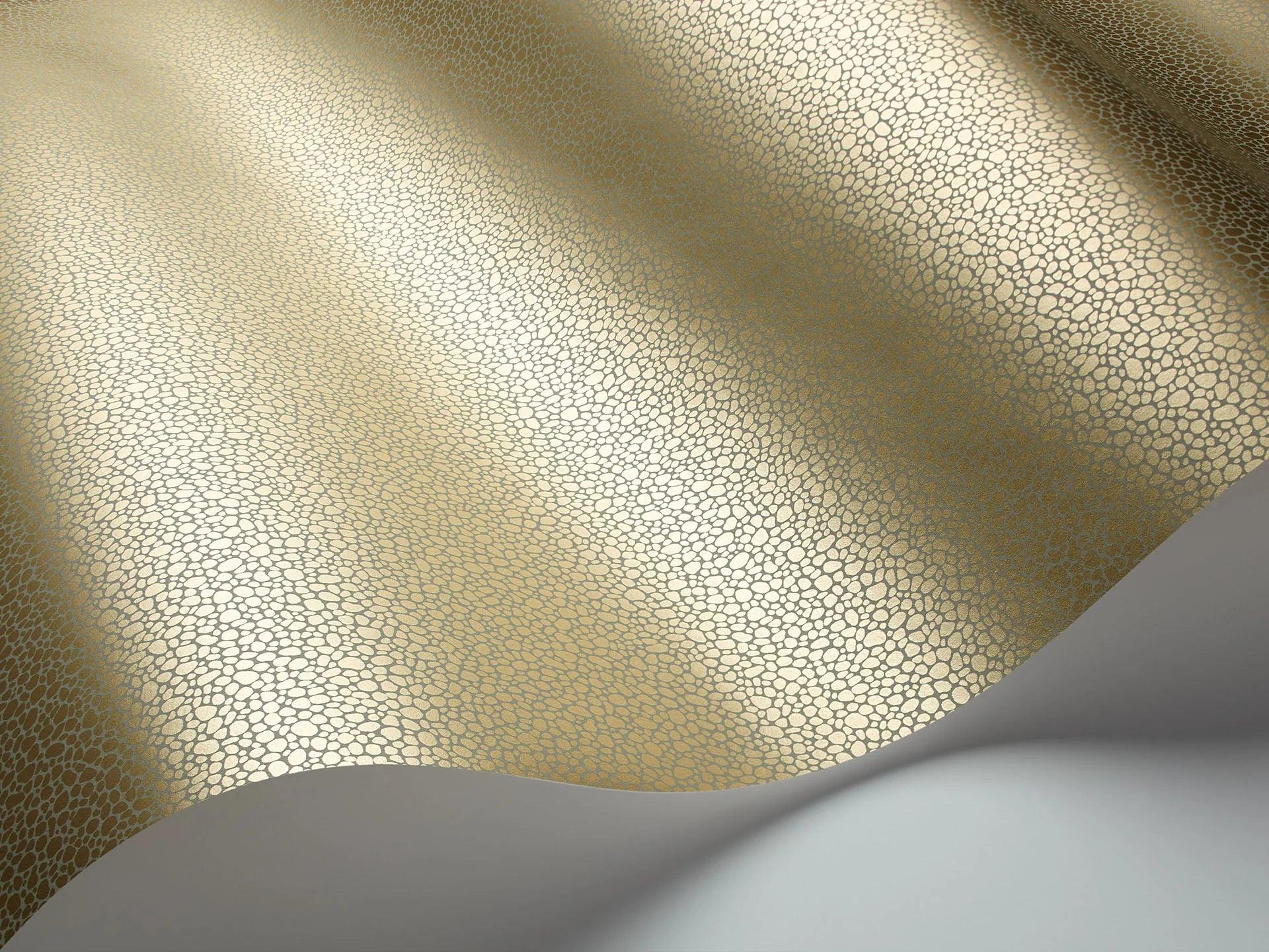 Tapeta CURIO - Goldstone złoty na oliwce Cole & Son Eye on Design
