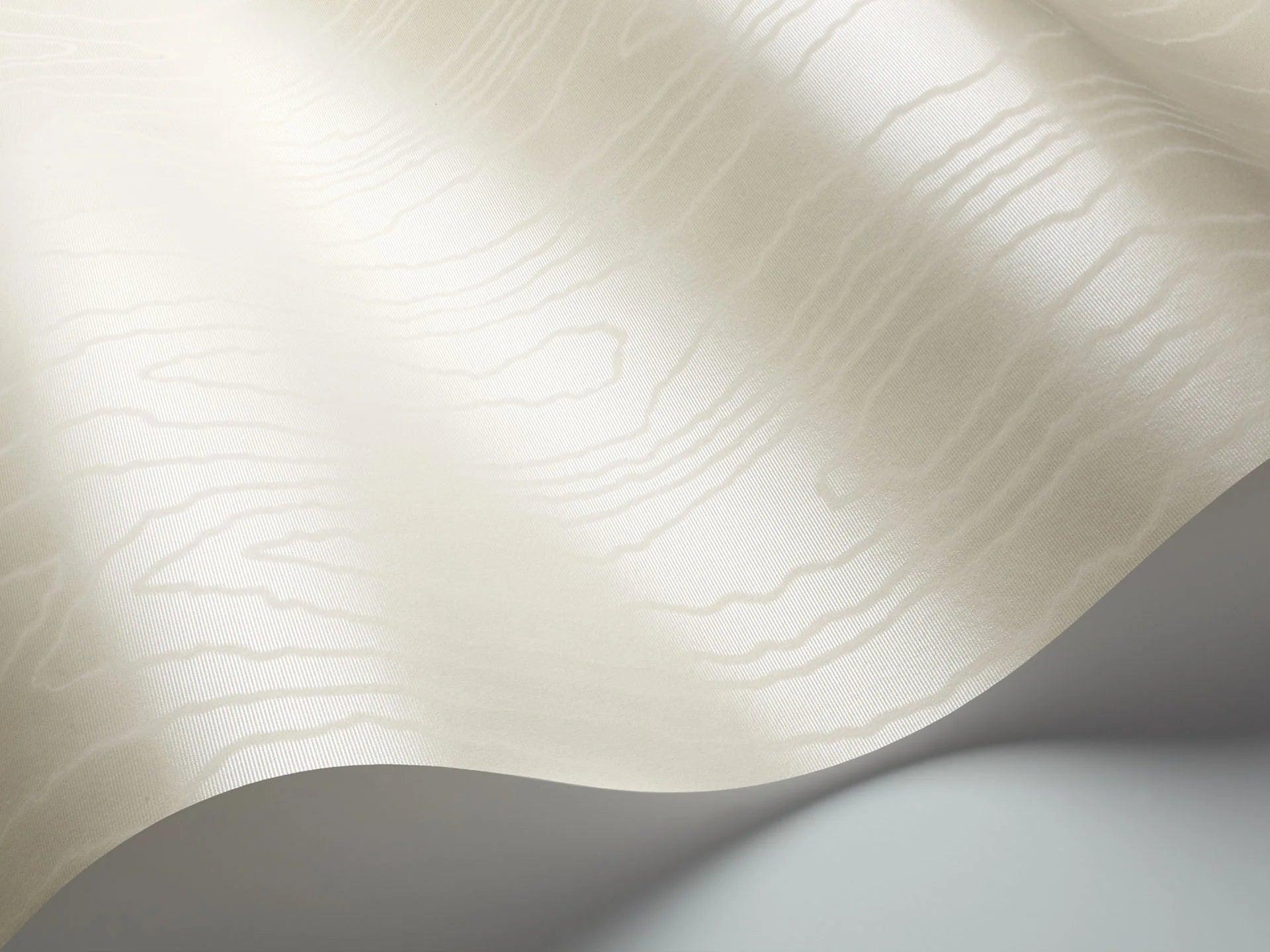 Tapeta LANDSCAPE PLAINS - Watered Silk pergamin Cole & Son Eye on Design