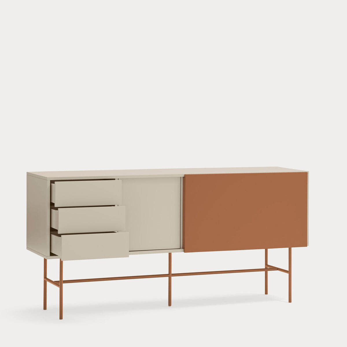Breiter Zimtnubeschrank