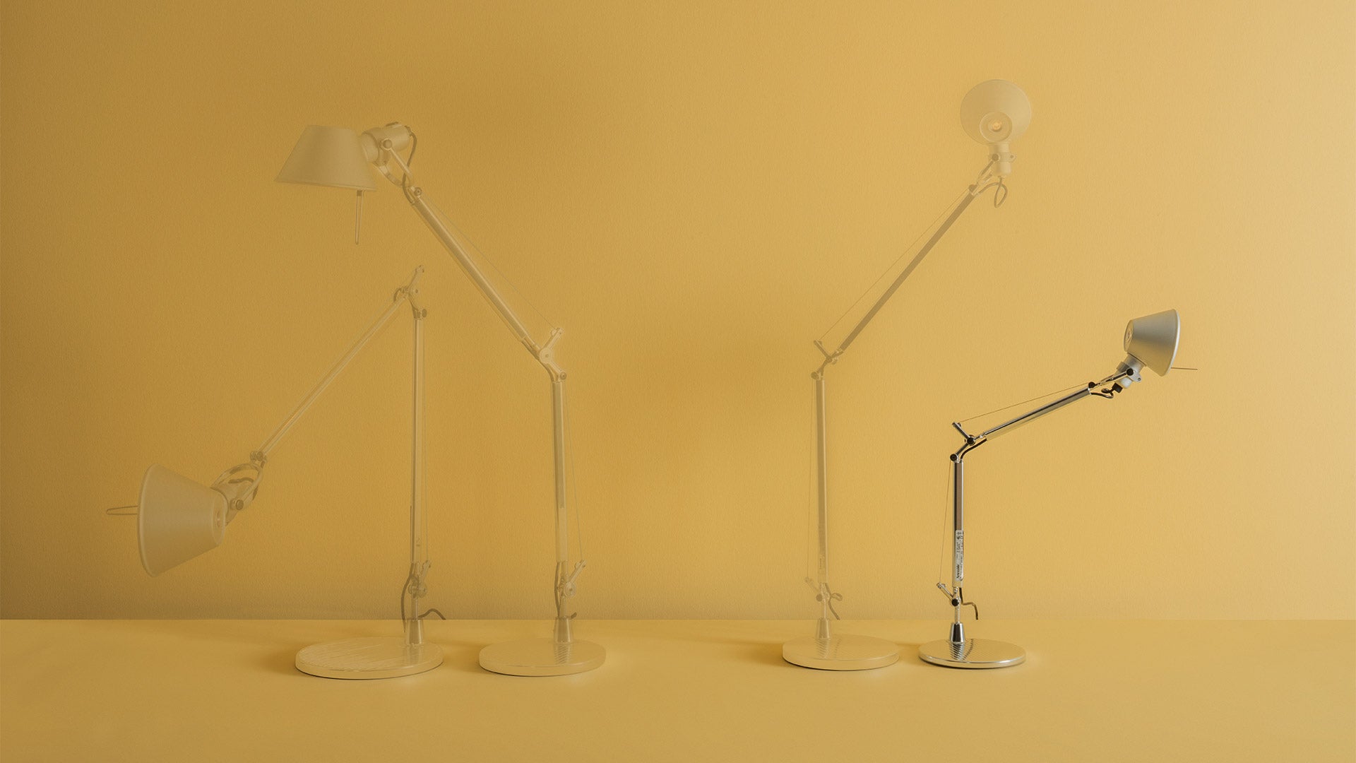 Verstellbare Schreibtischlampe TOLOMEO MICRO glänzend silber