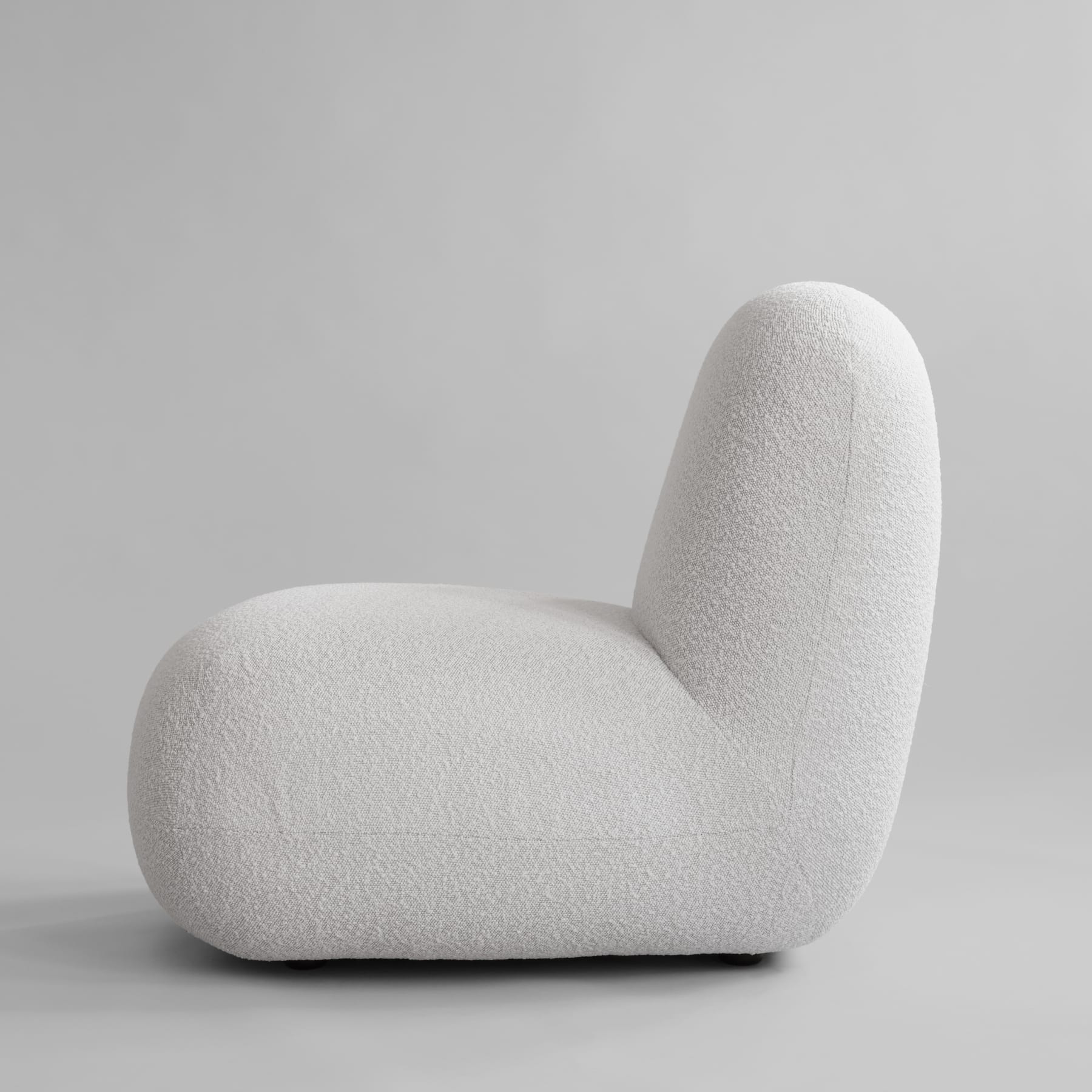 TOE FLAT armloser Sessel Bouclé weiß