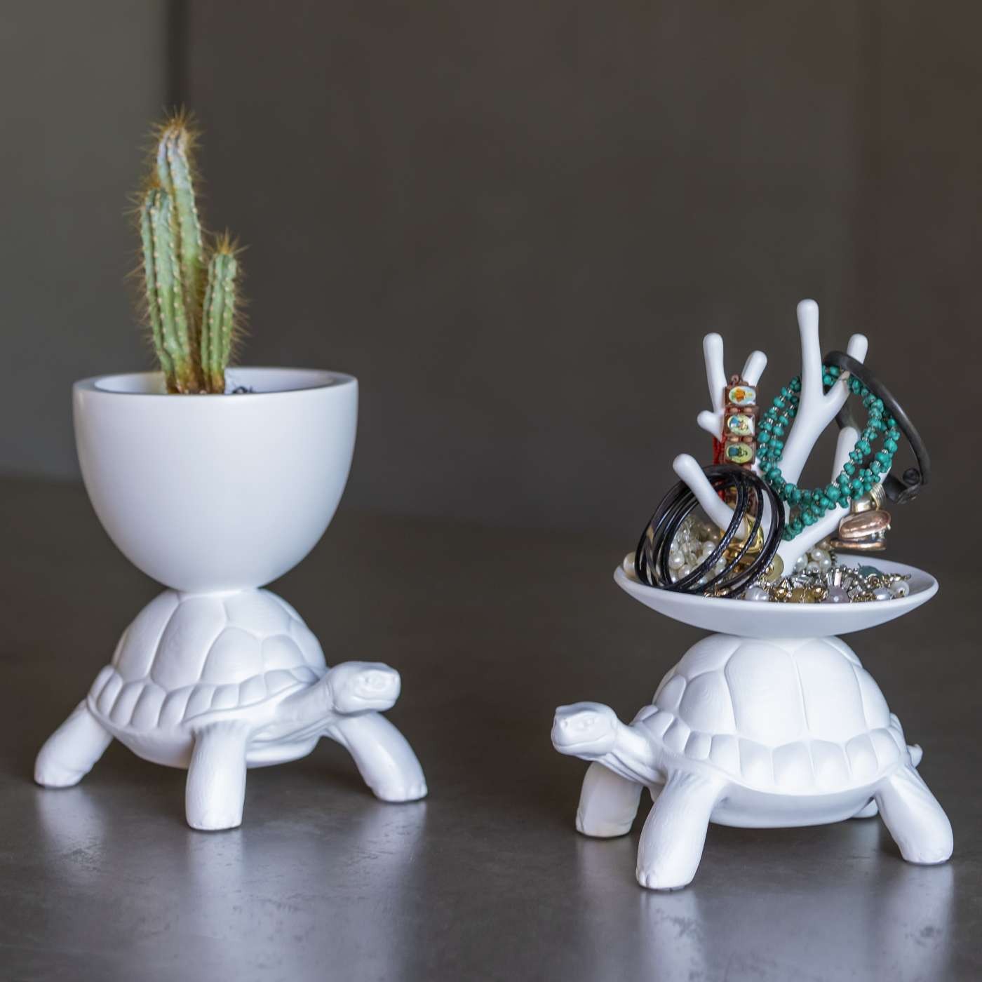 Schmuckständer TURTLE CARRY grau
