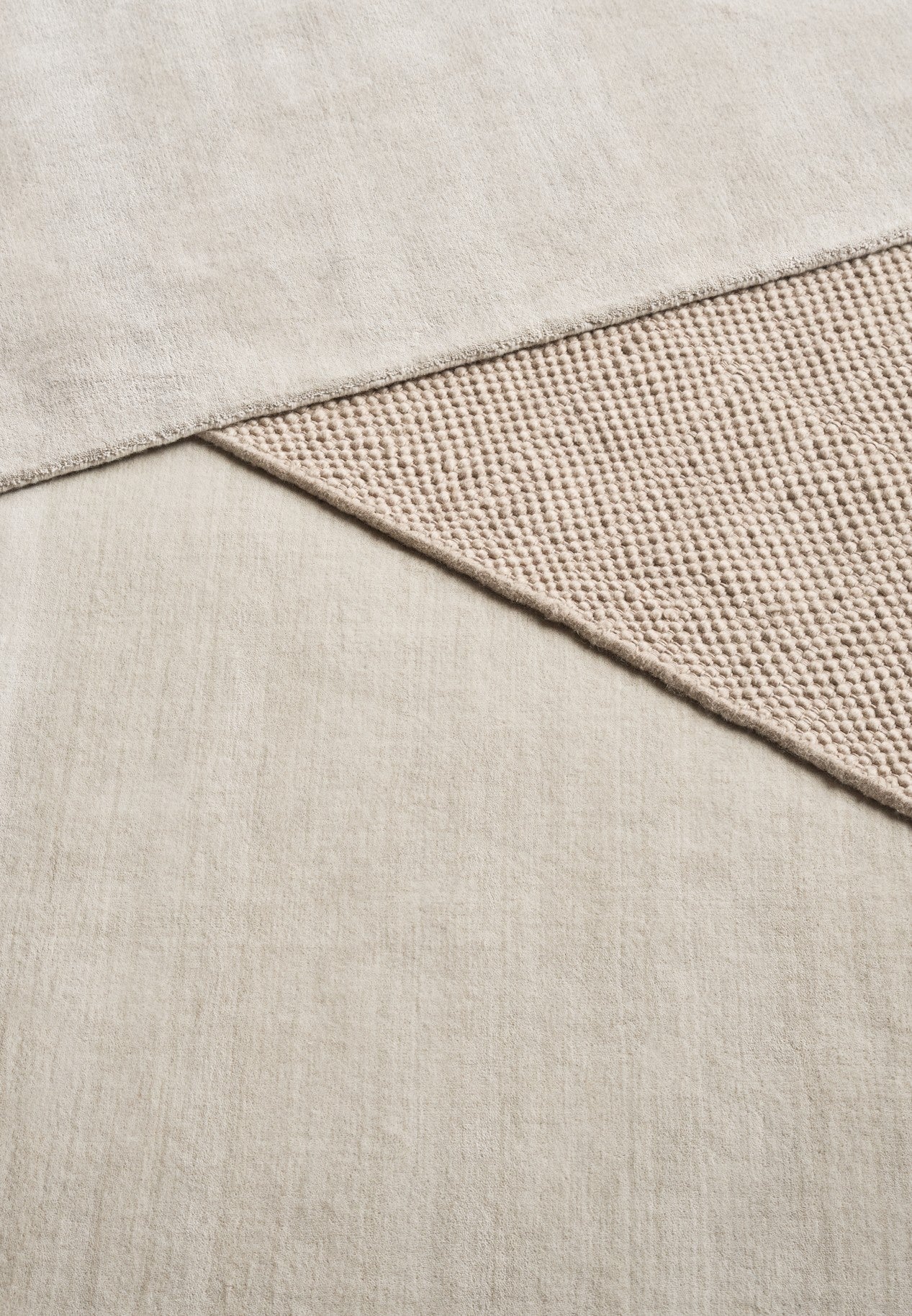 Rug 143 beige wool
